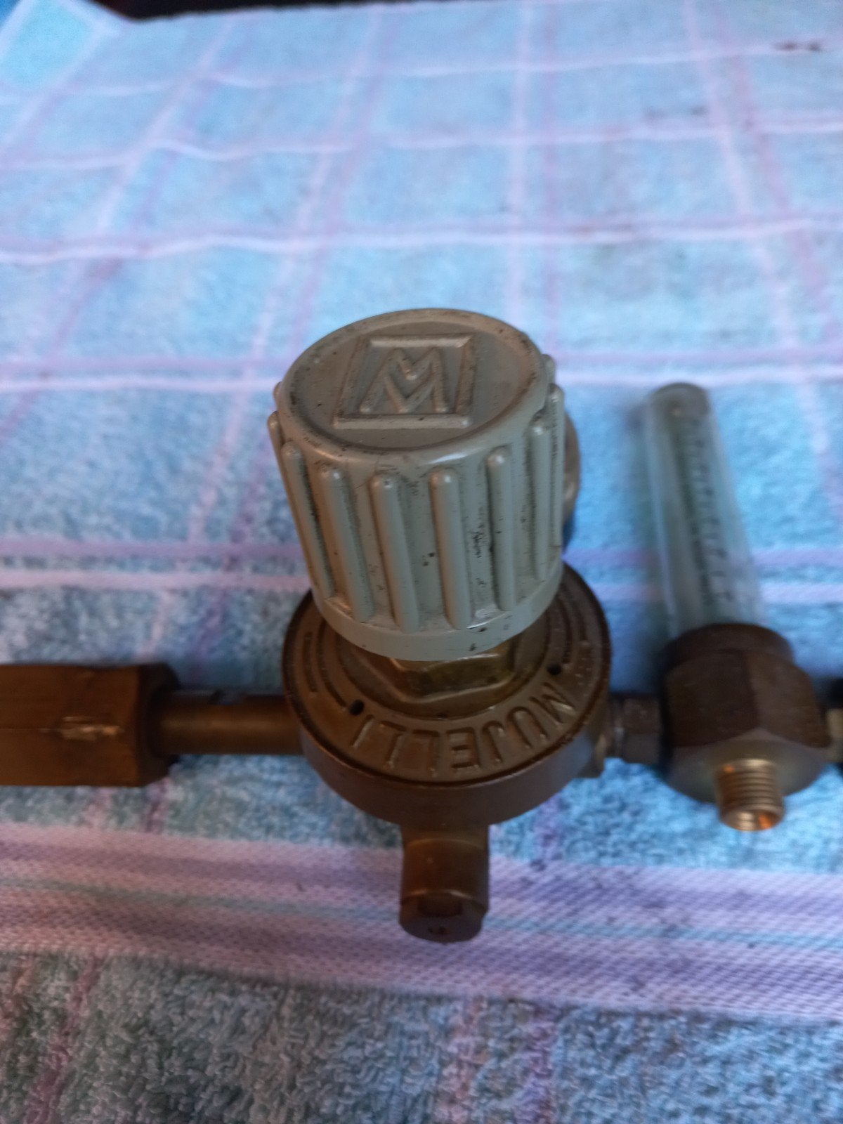 Mujelli MIG/MAG Gasdrukregelaar met manometer en flowmeter, Ophalen, Zo goed als nieuw, 150 tot 250 ampère, Co2