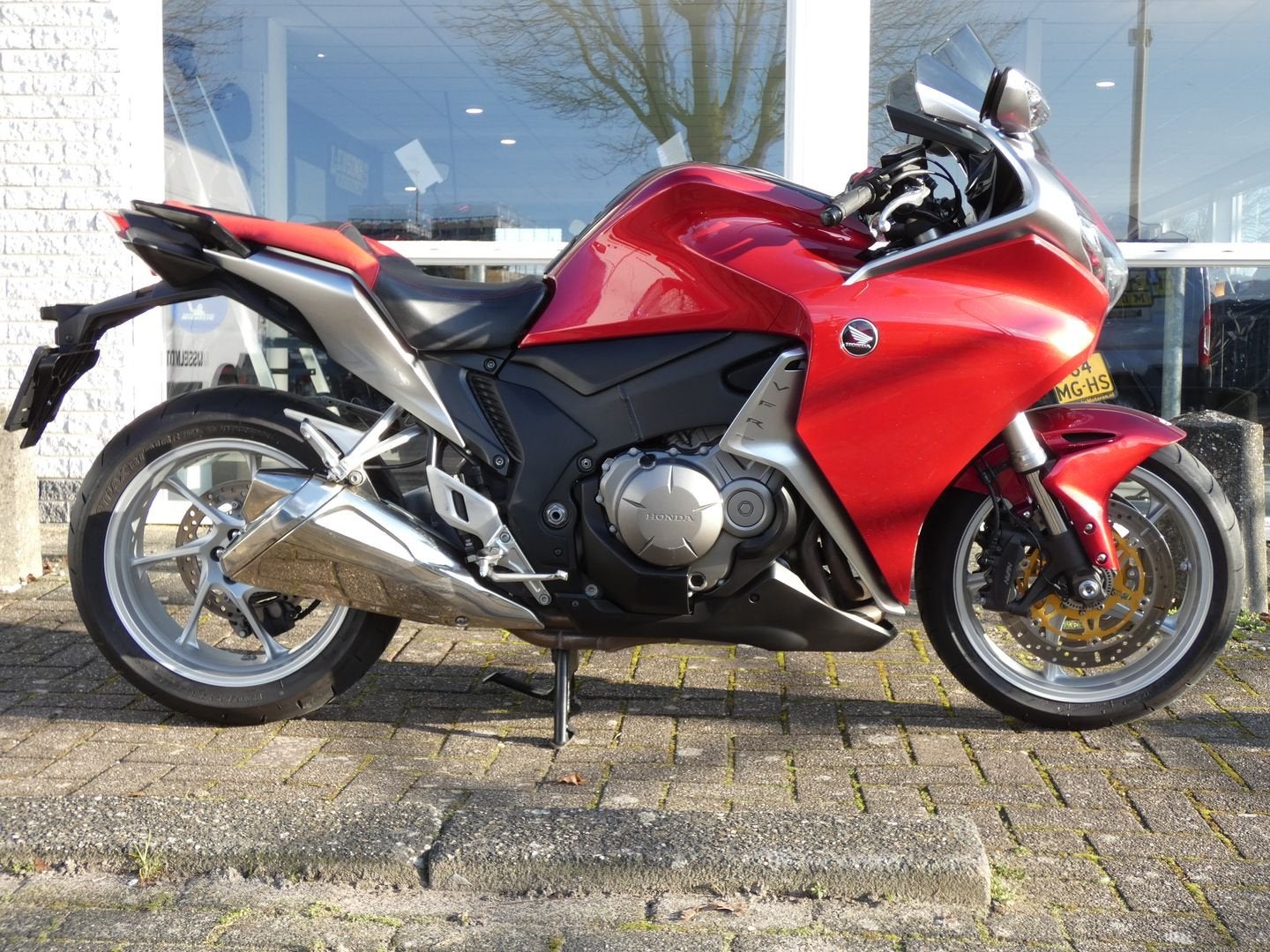HONDA VFR 1200 F (bj 2010), Motoren, Motoren | Honda, HONDA, 4 cilinders, Motorrijbewijs A, 1237 cc