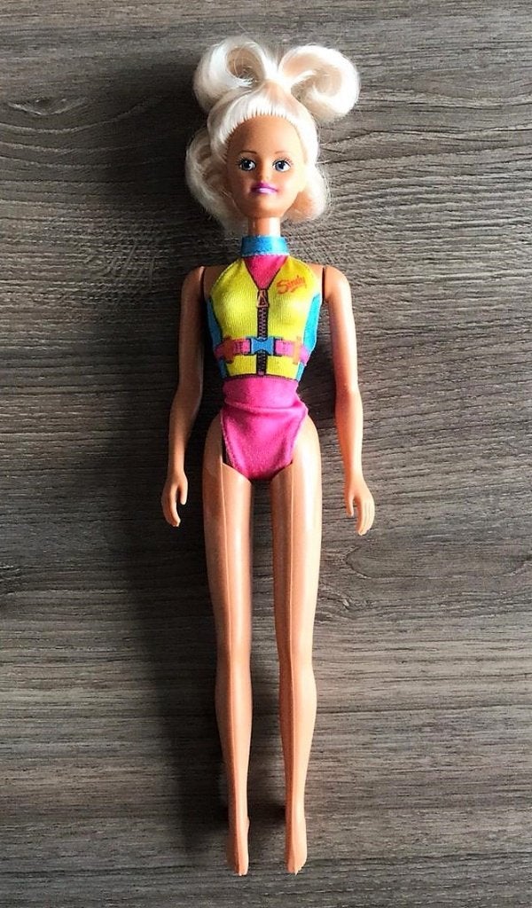 Barbie Pop Sindy Swimming Doll Hasbro 1993, Verzamelen, Poppen, Ophalen of Verzenden, Fashion Doll