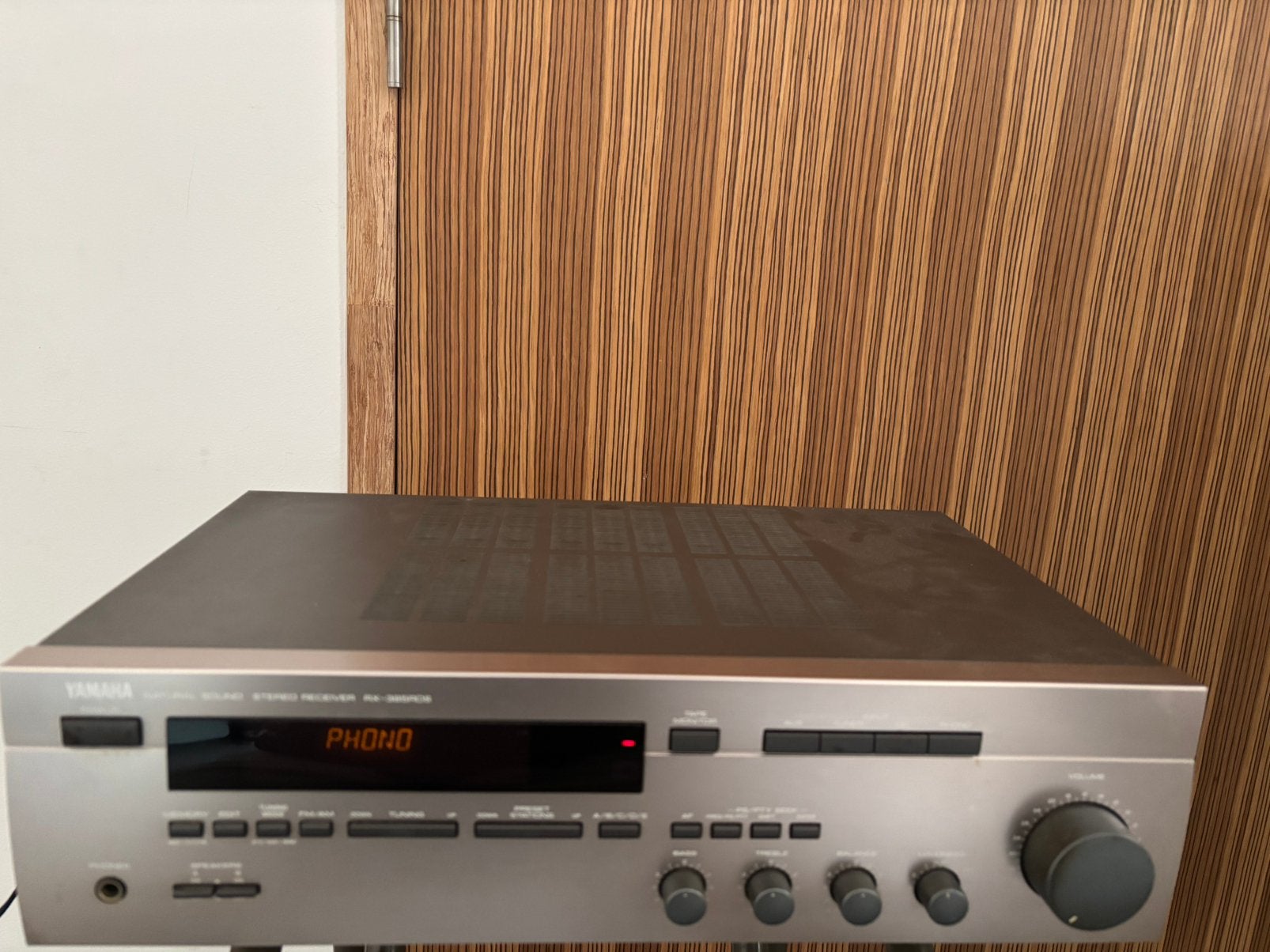 Te koop : Yamaha RX 385 RDS versterker goed spelend, Audio, Tv en Foto, Ophalen of Verzenden, 120 watt of meer, Yamaha