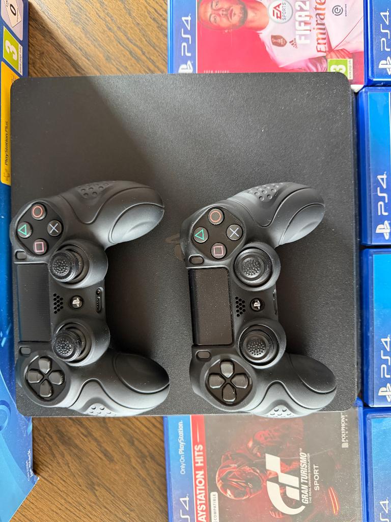 PS4 + 2 Controllers + 6 Games – Ready to Play Bundle, Ophalen, Met 2 controllers, Zo goed als nieuw, Original