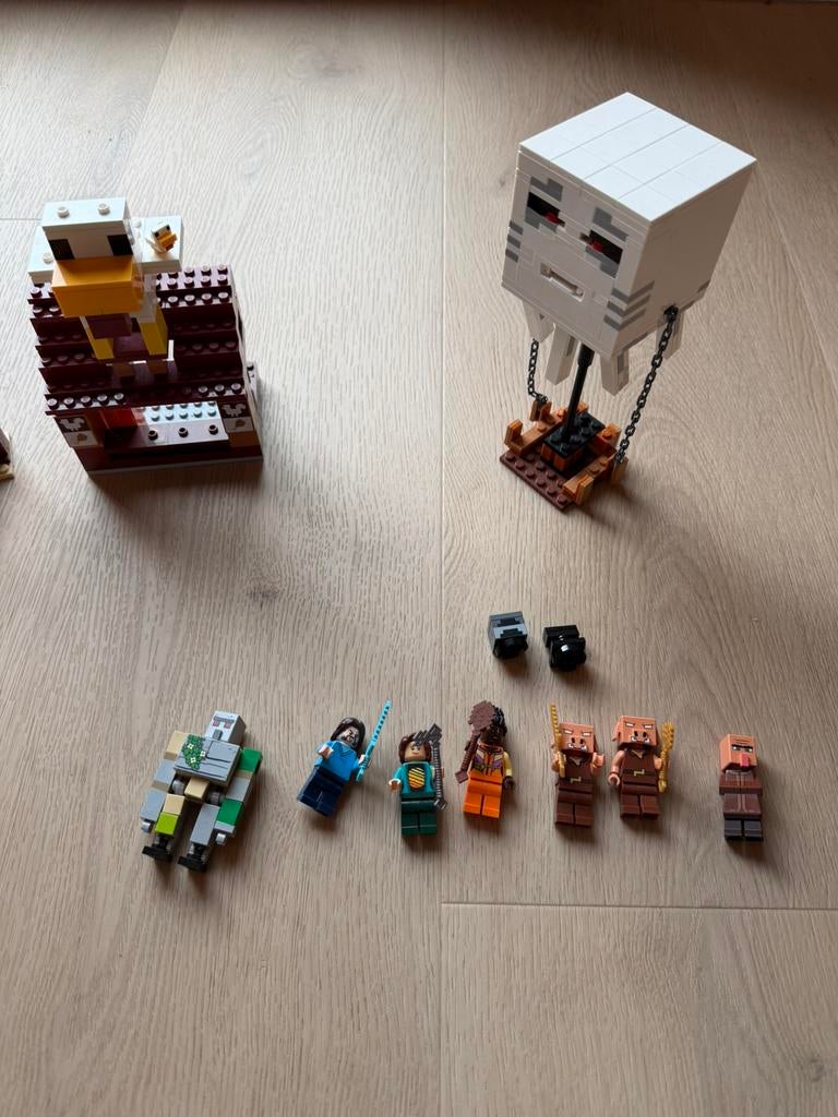 Minecraft Lego 21273, Kinderen en Baby's, Speelgoed | Duplo en Lego, Ophalen of Verzenden, Zo goed als nieuw