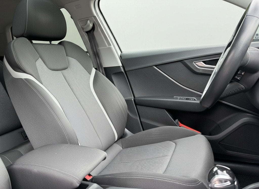 Audi Q2 35 TFSi Aut. 150pk, Pano | Trekhaak | Camera, Auto's, Audi, Stof, 4 cilinders, 150 pk, Wit