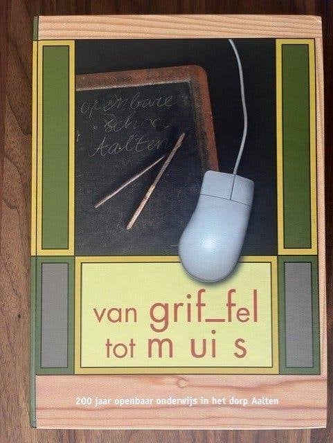 ACHTERHOEK / AALTEN / Van griffel tot muis, Ophalen of Verzenden, Zo goed als nieuw
