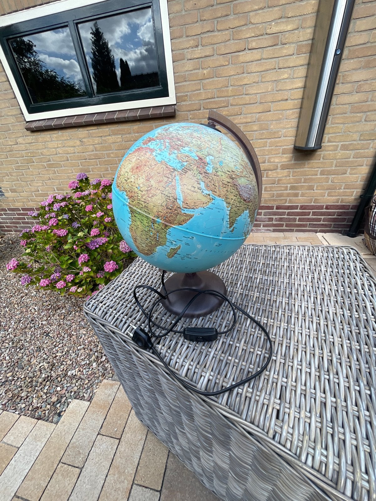 Wereldbol met verlichting - Educatief en sfeervol, Ophalen, Gebruikt