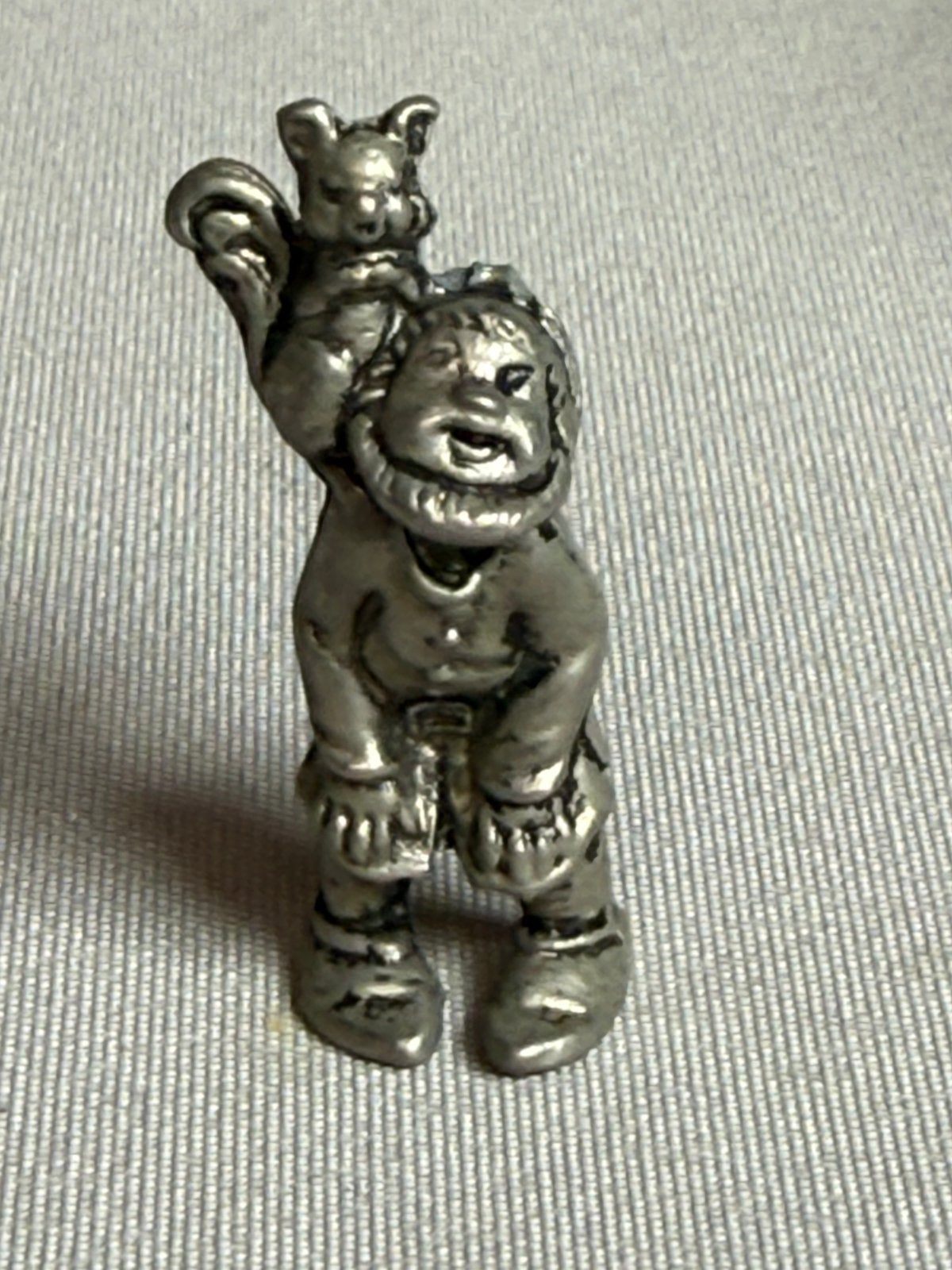 Zilveren miniatuur Kabouter met Eekhoorn, Ophalen of Verzenden, Zo goed als nieuw, Overige typen