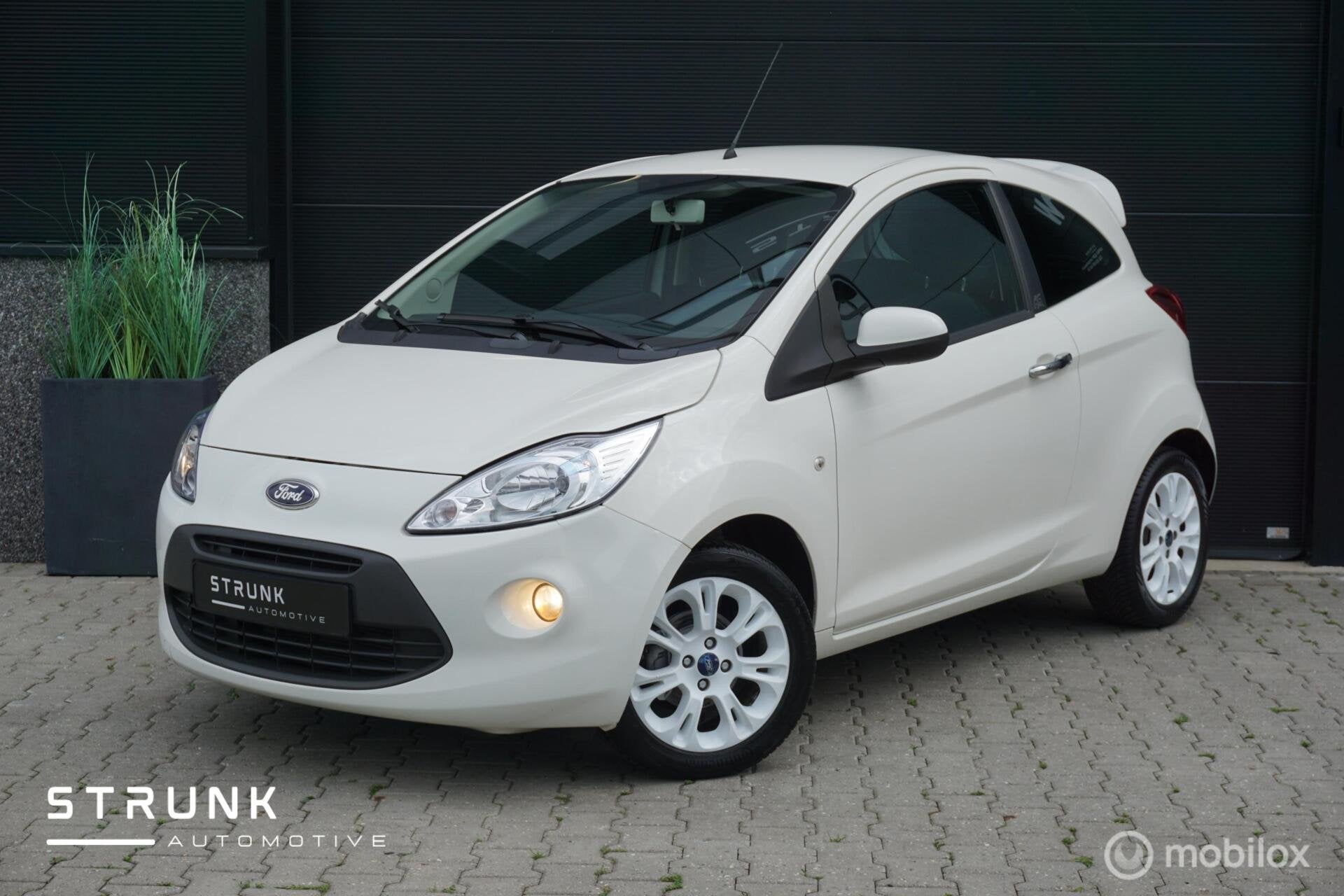 Ford Ka 1.2 Titanium X Airco Centr Vergr LMV Origineel NL, Auto's, Ford, Voorwielaandrijving, Euro 5, Gebruikt, 1242 cc