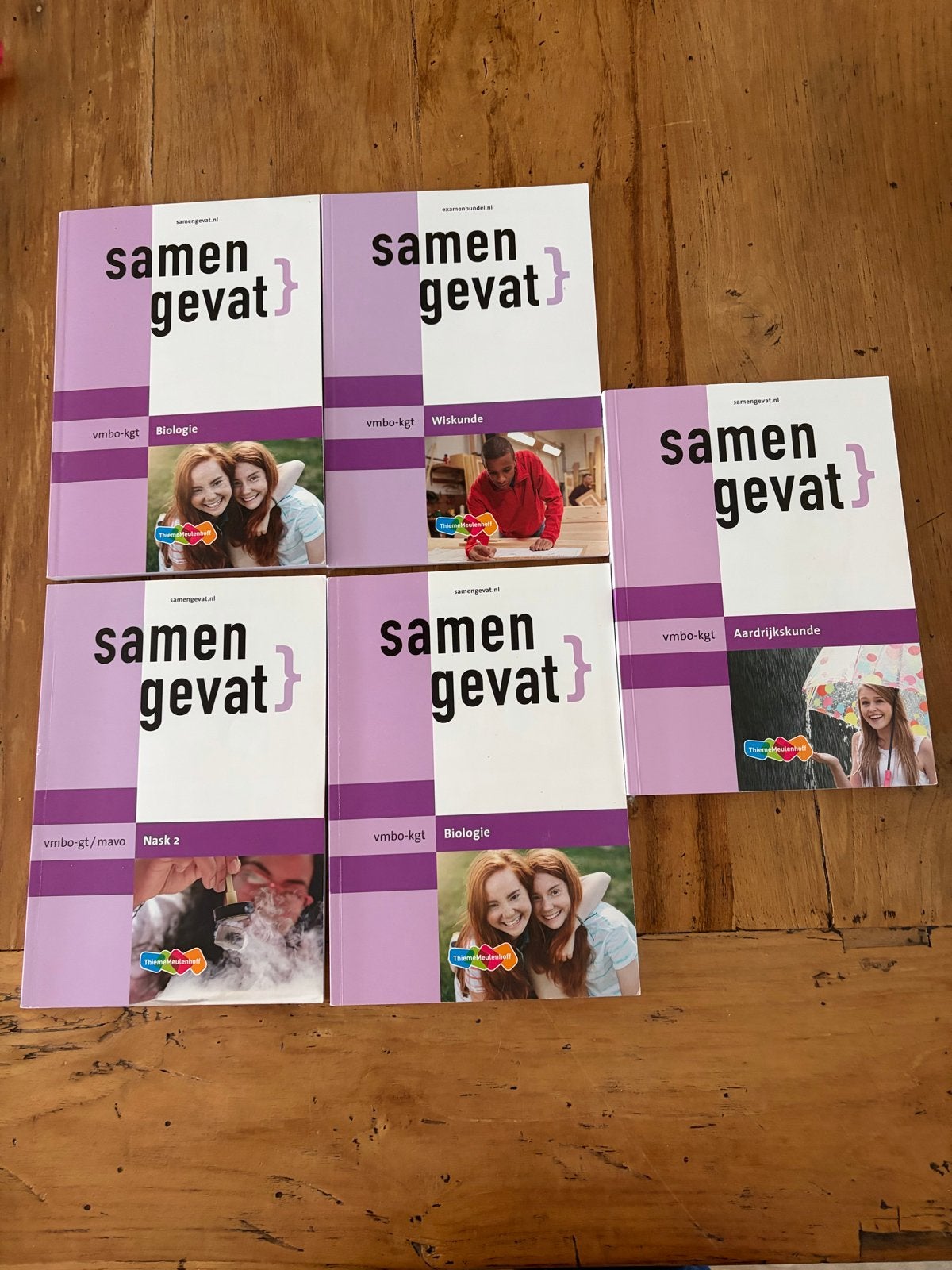 Samengevat Leerboeken VMBO-KGT (Biologie, Wiskunde, Aardrijk, Boeken, Schoolboeken, Ophalen, Zo goed als nieuw, VMBO, Biologie