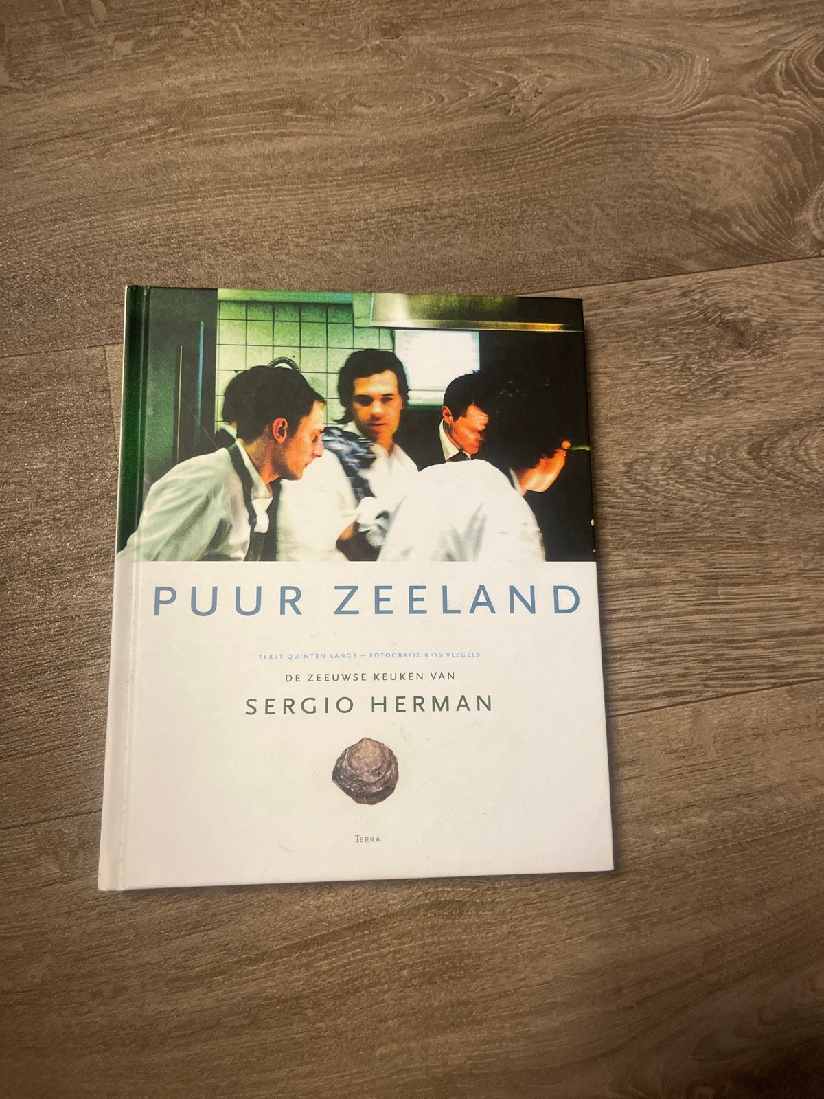 Puur Zeeland: De Zeeuwse Keuken van Sergio Herman, Boeken, Gelezen, Voorgerechten en Soepen, Ophalen of Verzenden, Gezond koken