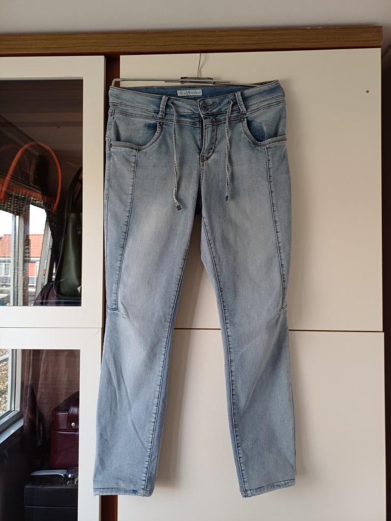 RED BUTTON JEANS. ZGAN, Ophalen of Verzenden