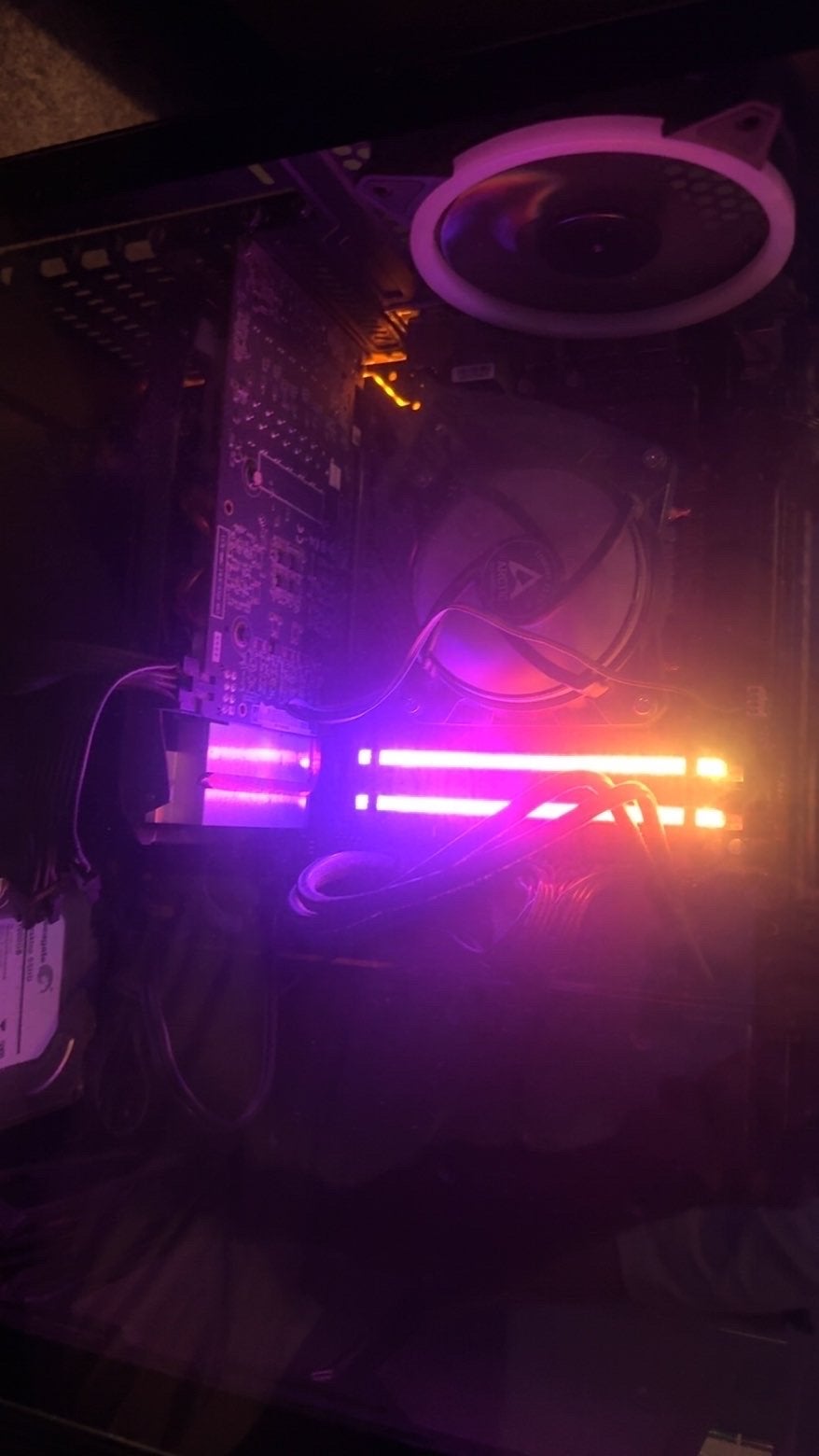 Gaming PC met RGB verlichting, Computers en Software, Desktop Pc's, Zo goed als nieuw, Onbekend, Met videokaart, Gaming, Ophalen of Verzenden