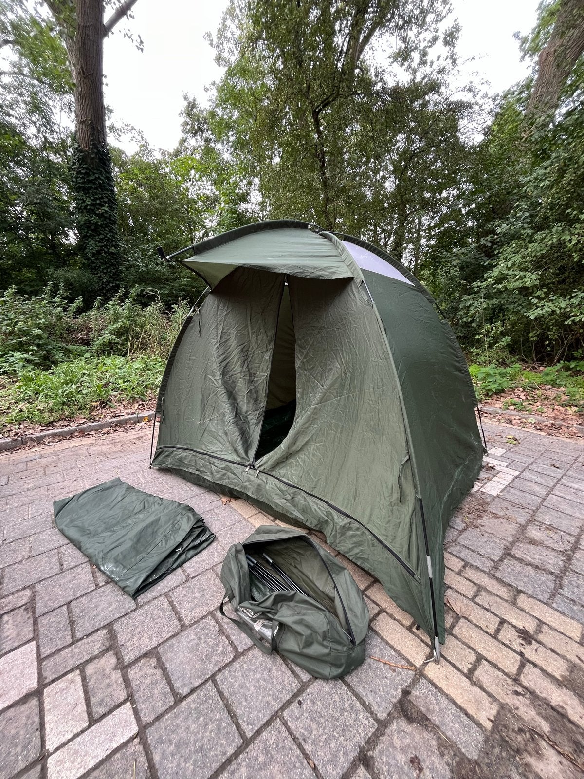 Groene Koepeltent (vistent), Caravans en Kamperen, Ophalen, Gebruikt, Tot en met 2