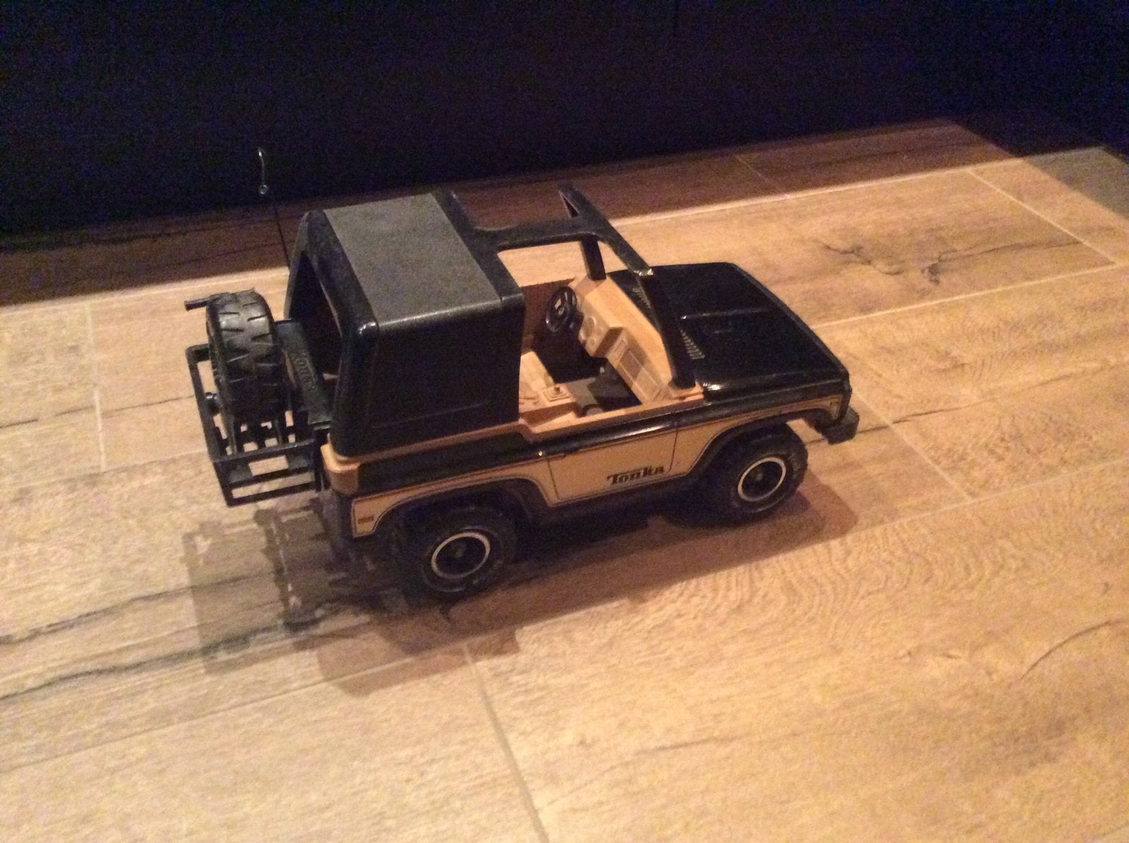 Tonka Jeep 50 cm lang met verwisselbare wielen, Ophalen of Verzenden, Gebruikt