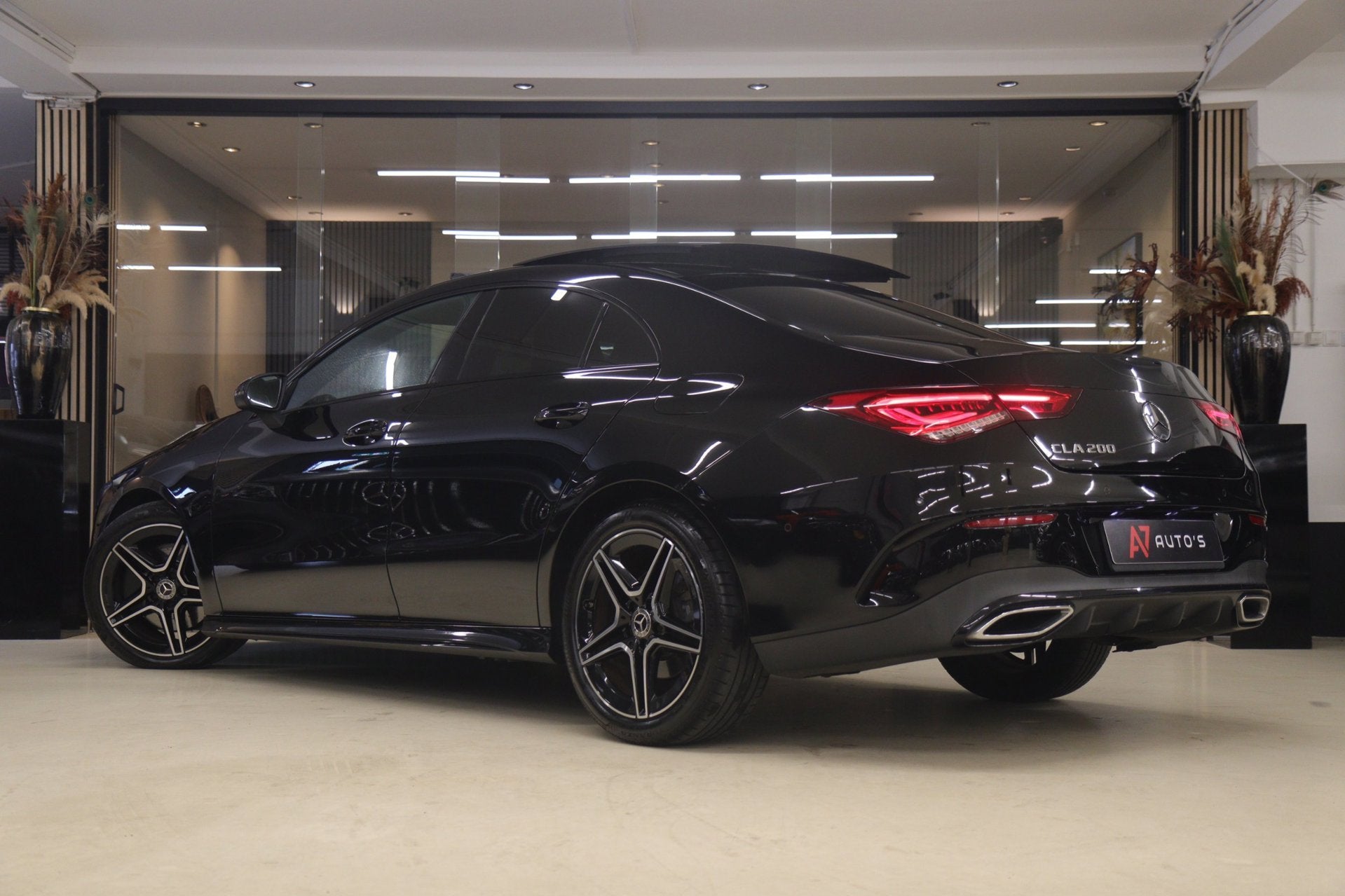 Mercedes-Benz CLA-klasse 200 Business Solution AMG PANO/CAM/, Auto's, CLA, Gebruikt, Euro 6, 4 cilinders