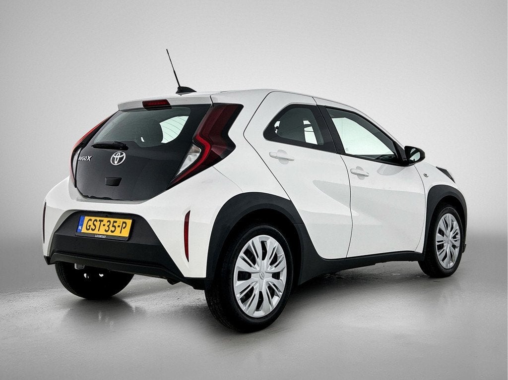 Toyota Aygo X 1.0 VVT-i S-CVT Play | AUTOMAAT! | Apple Carpl, 12 maanden, Stof, Gebruikt, Euro 6