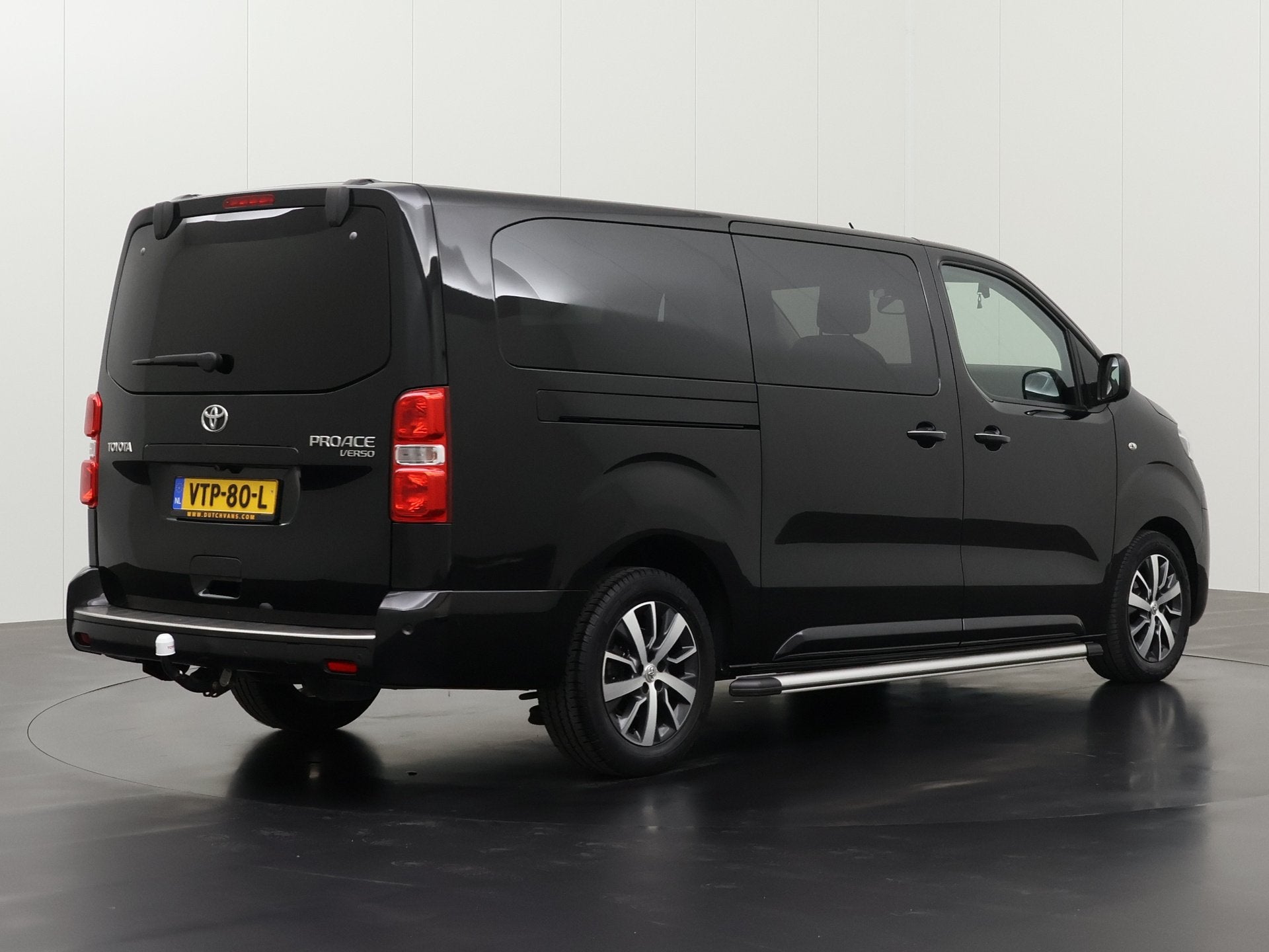 Toyota ProAce 2.0 D-4D 180PK Automaat Dynamic Long Dubbele C, Stof, 4 cilinders, Zwart, Diesel