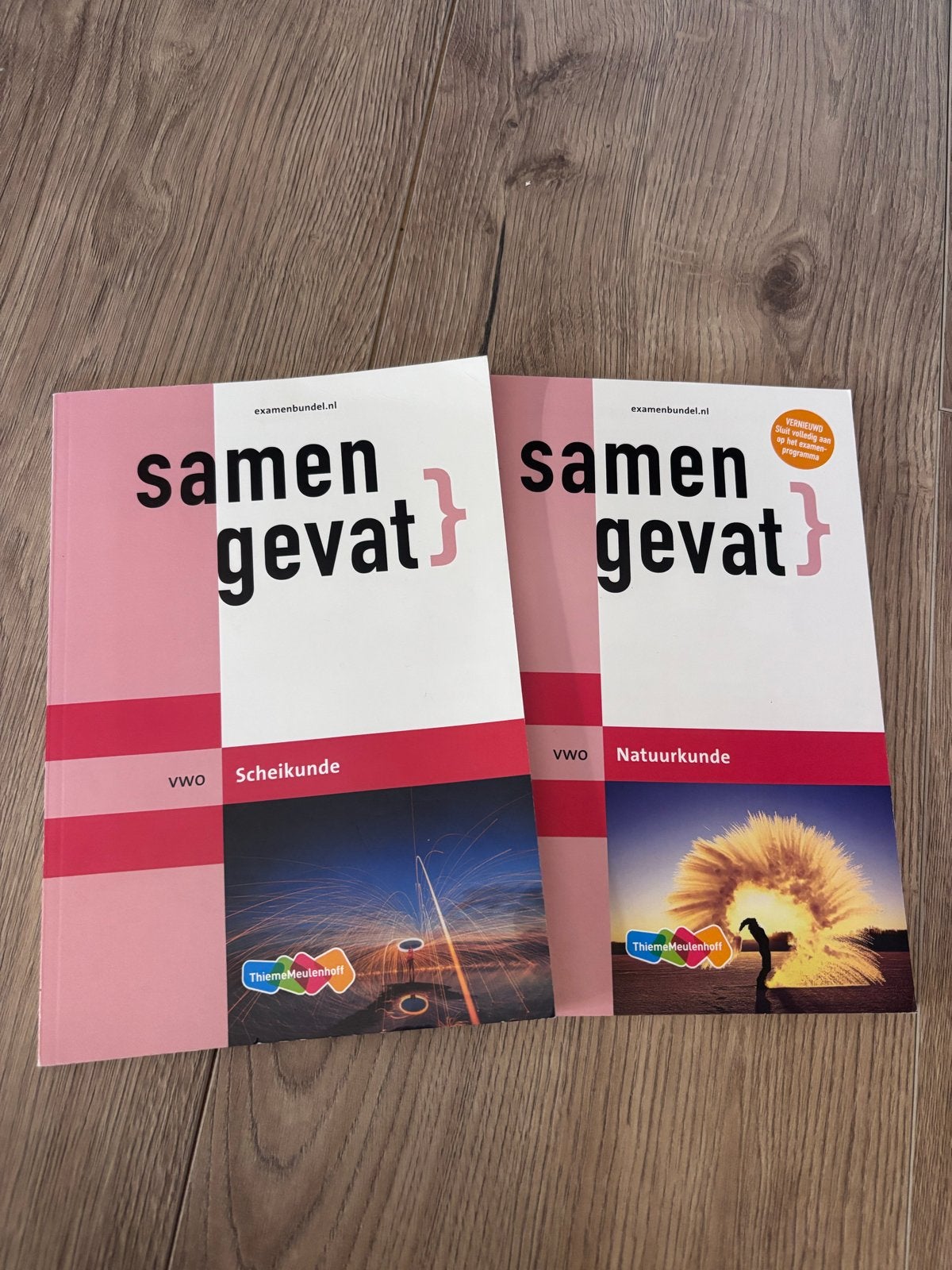 Examenbundel Samengevat VWO Scheikunde & Natuurkunde, Boeken, Schoolboeken, Ophalen of Verzenden, Zo goed als nieuw, VWO, Scheikunde