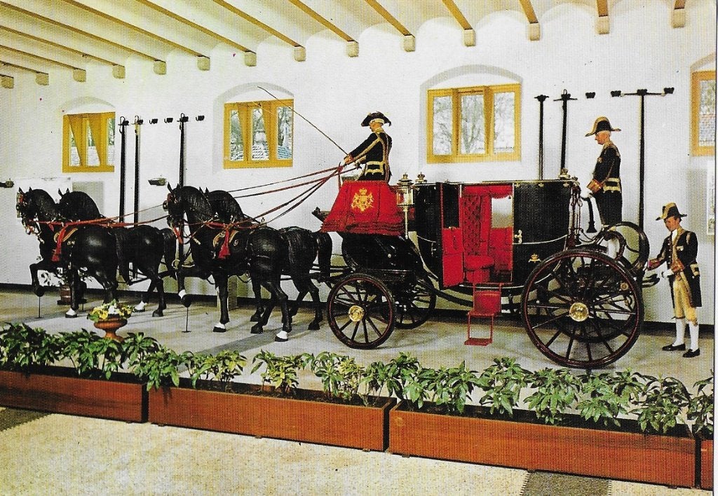 Apeldoorn paleis het Loo ongelopen ansichtkaart ( B62 ), Ophalen of Verzenden, 1980 tot heden, Gelopen, Gelderland