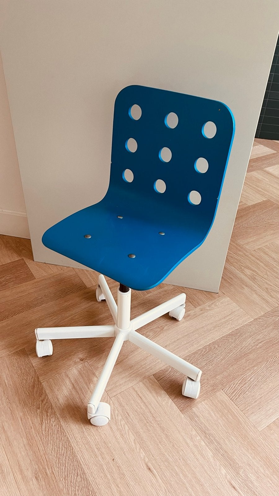 Blauwe bureaustoel met wielen, Ophalen, Zo goed als nieuw, Blauw, Bureaustoel