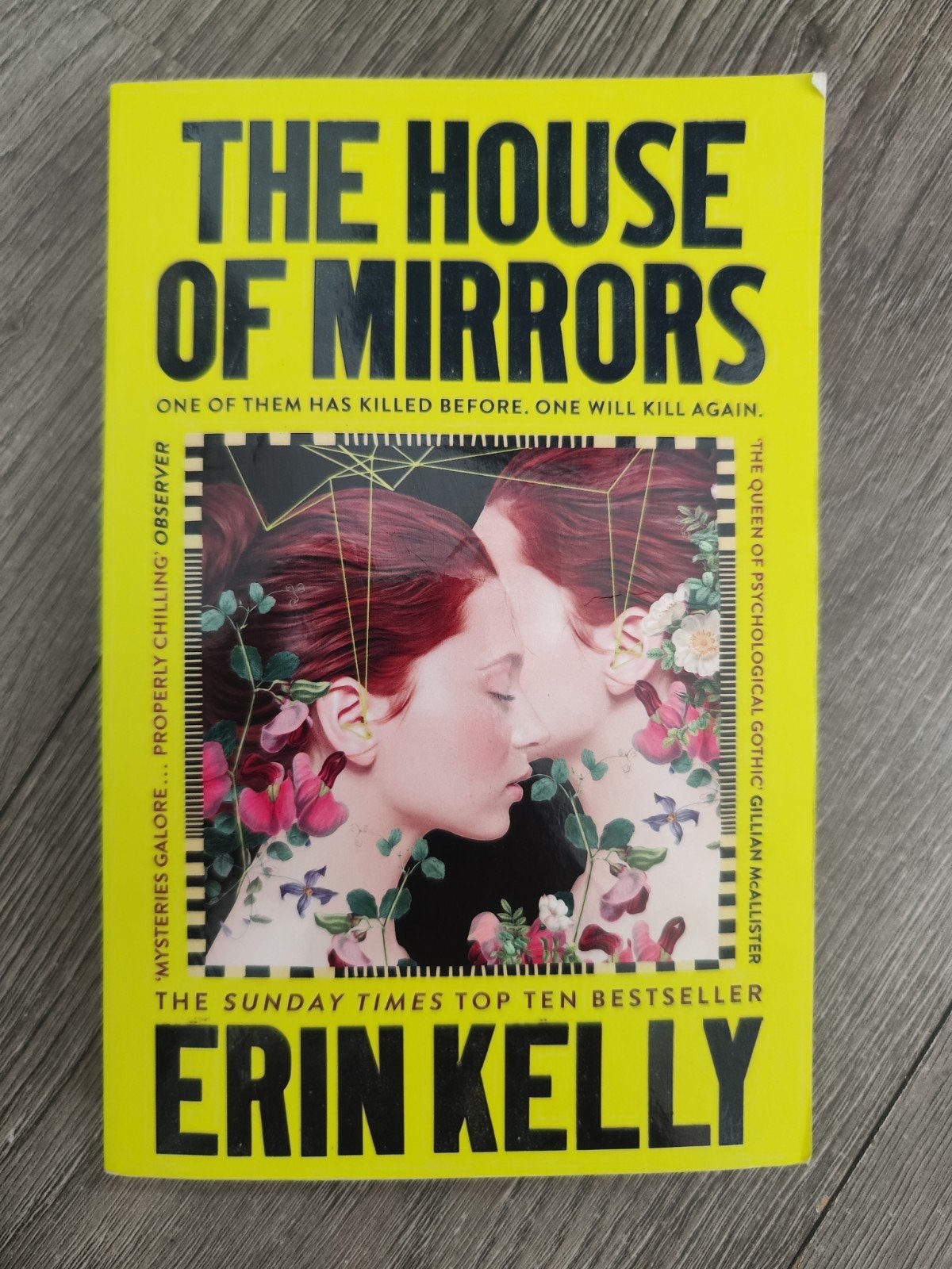 The House of Mirrors – Erin Kelly | Psychological Thriller, Ophalen of Verzenden, Gelezen