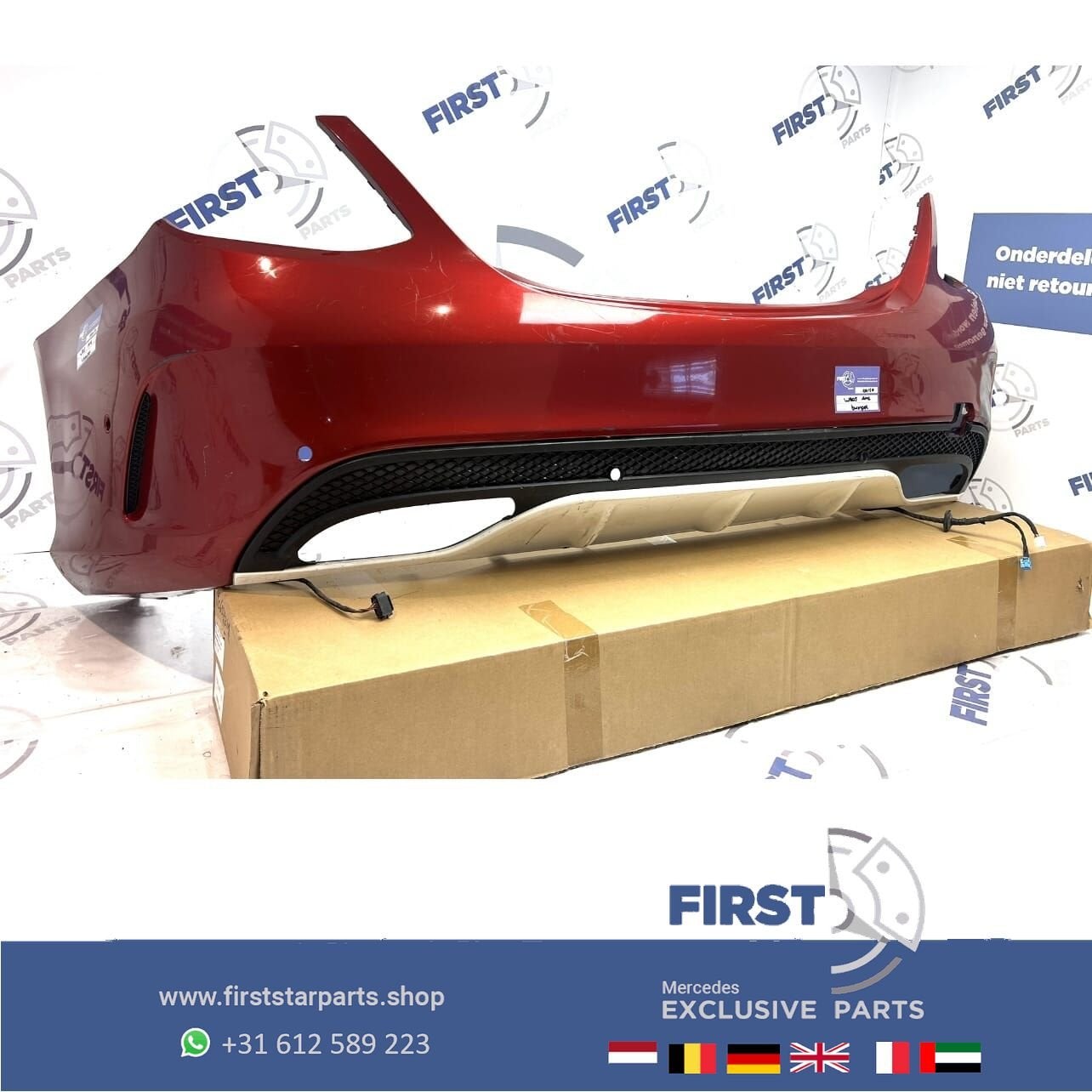 W205 AMG achterbumper Mercedes C Klasse 2018 rood zwart wit, Gebruikt, -, Ophalen of Verzenden, Achter