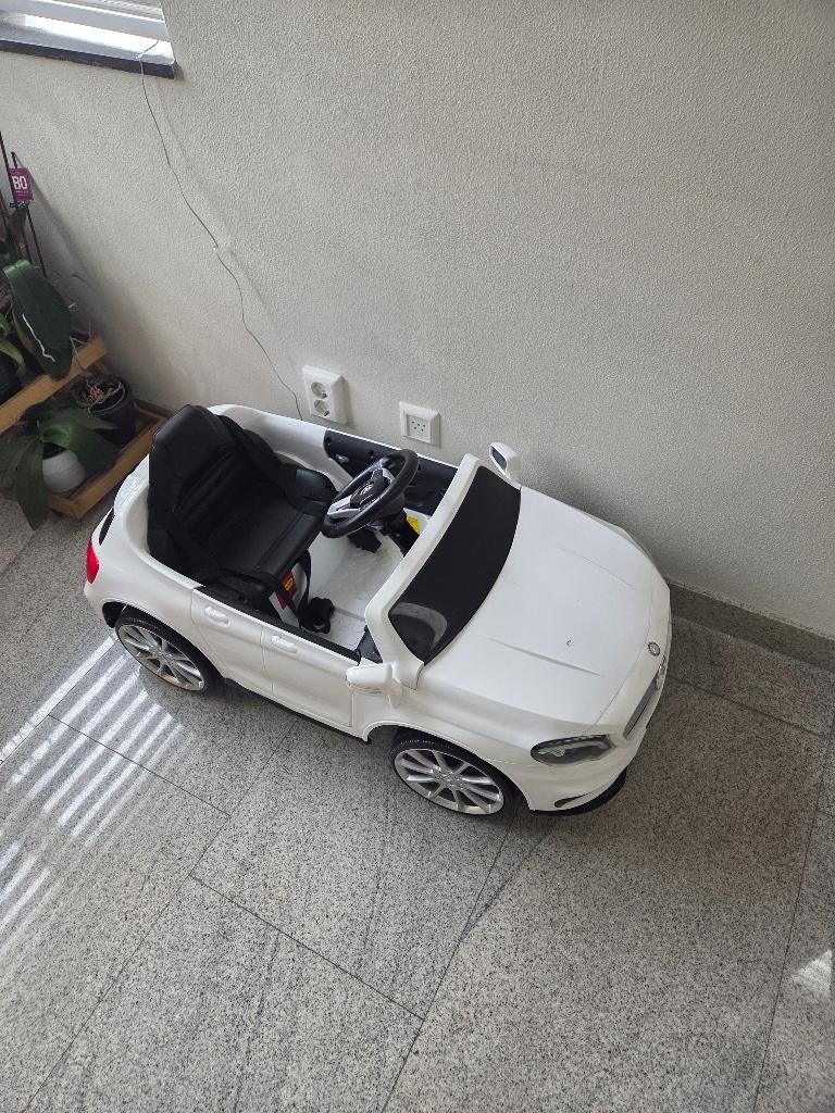 Witte mercedez elektrisch kinderauto, Ophalen of Verzenden, Zo goed als nieuw