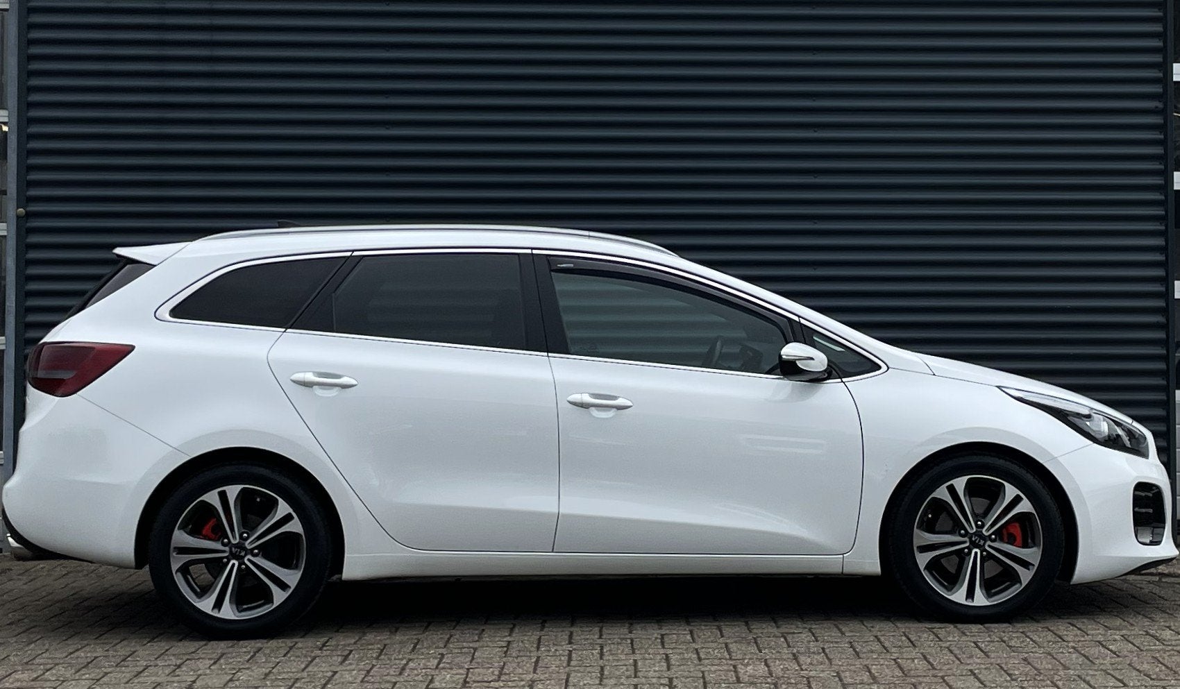 Kia Cee D Sportwagon 1.0 T-GDI GT-Line 120PK, Voorwielaandrijving, Stof, Gebruikt, Wit
