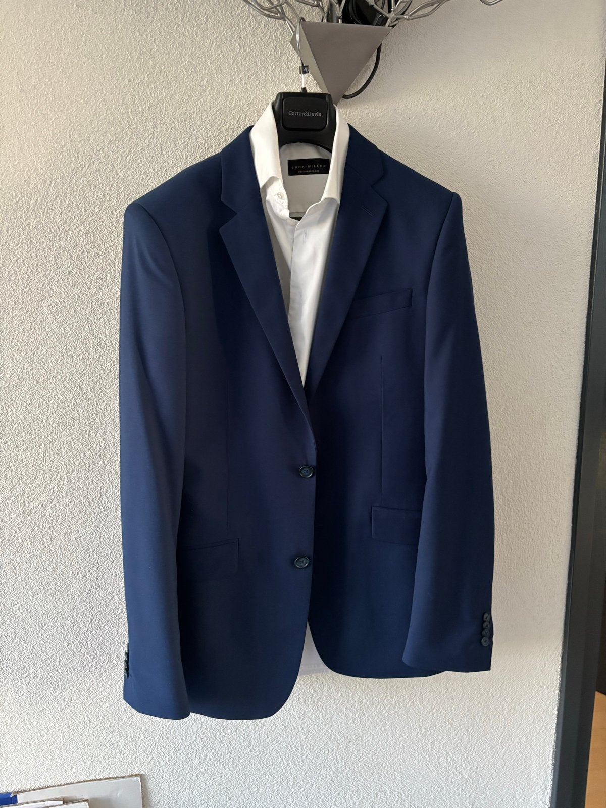 Blauw pak van Carter en Davis met witte blouse, maat 48/98, Kleding | Heren, Kostuums en Colberts, Ophalen of Verzenden, Zo goed als nieuw