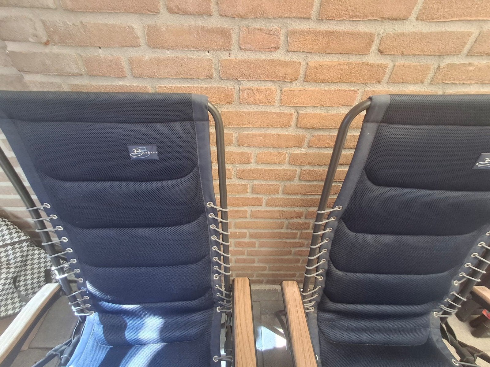 Foto 7 van 2x Comfortabele relaxstoelen voor buiten