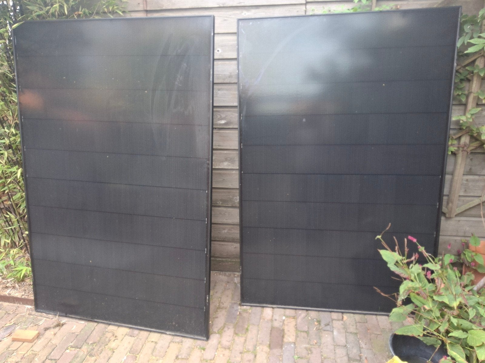 Hyundai zonnepanelen met Enphase IQ7+ micro-omvormers 407 Wa, Doe-het-zelf en Verbouw, Ophalen, Zo goed als nieuw, Compleet systeem