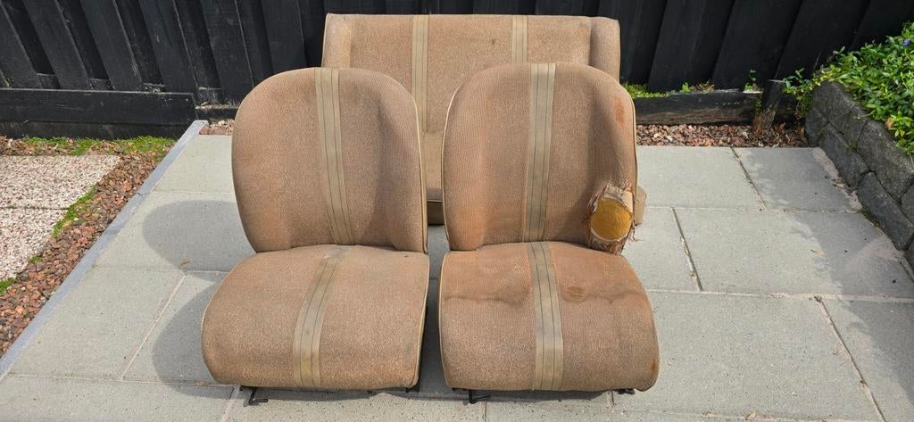 Fiat 126 interieur, Ophalen