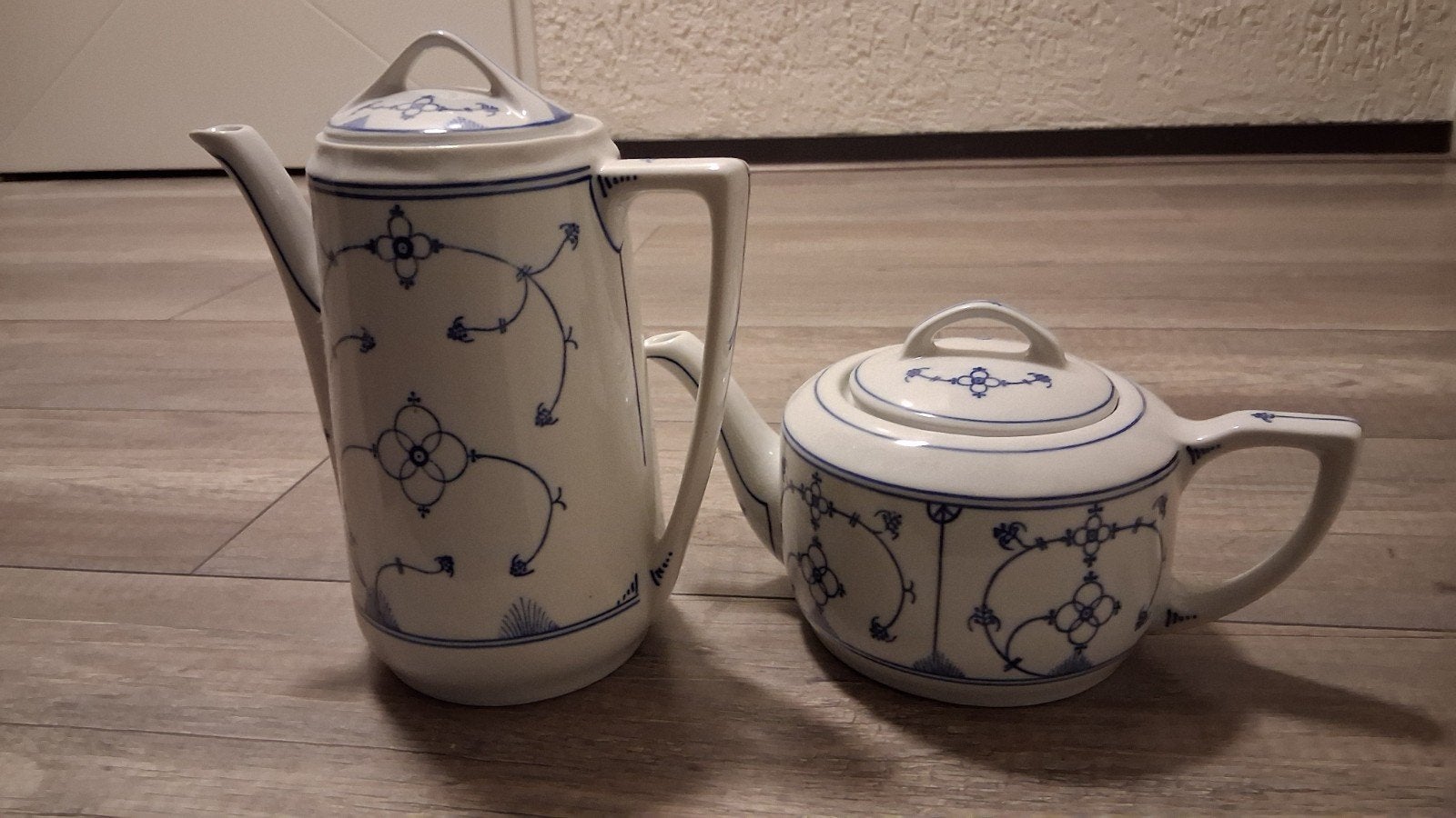 Vintage porseleinen koffie- en theepot set, Antiek en Kunst, Ophalen of Verzenden