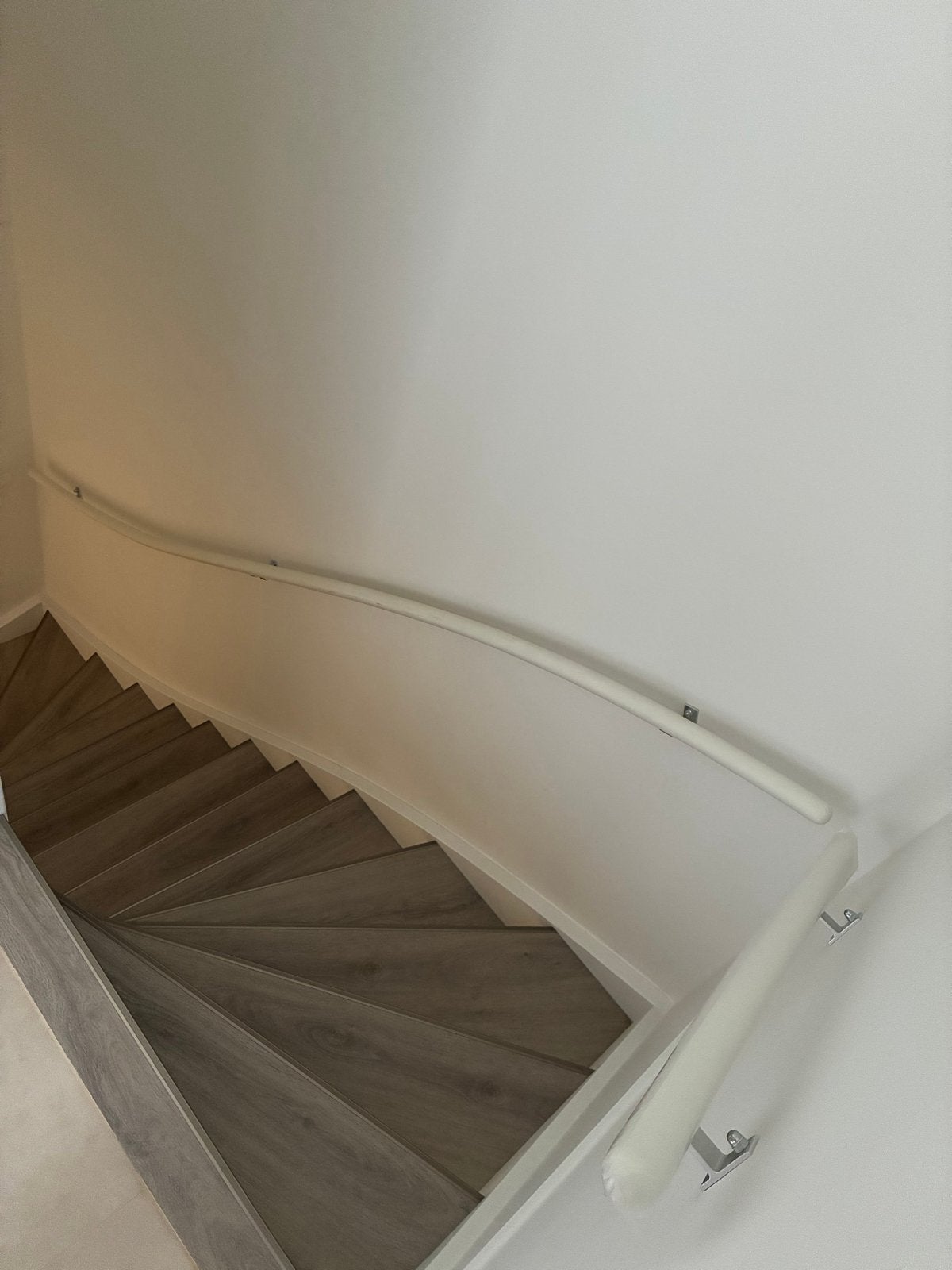 Witte Trapleuning - Modern en Veilig, Ophalen, Gebruikt, Trap, Minder dan 2 meter