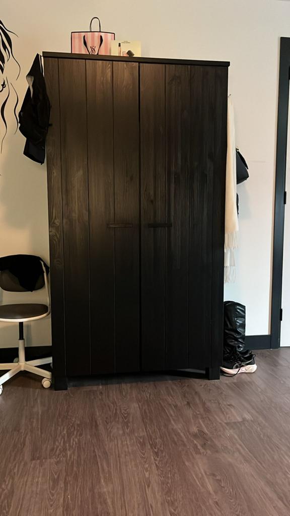 Woood kleding kast zwart model ‘Dennis’, Huis en Inrichting, Kasten | Kledingkasten, Ophalen, 50 tot 100 cm, Zo goed als nieuw