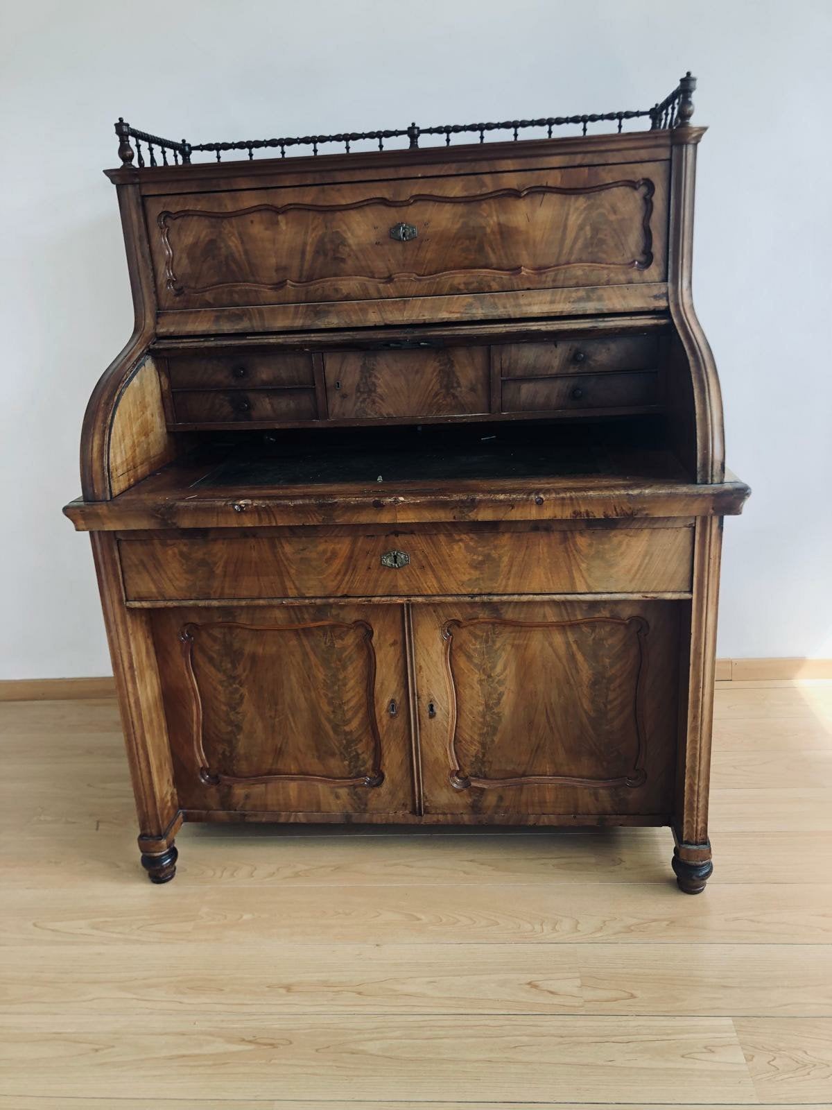 Antiek bureau mahonie hout met certificaat, Huis en Inrichting, Kasten | Secretaires, Ophalen of Verzenden
