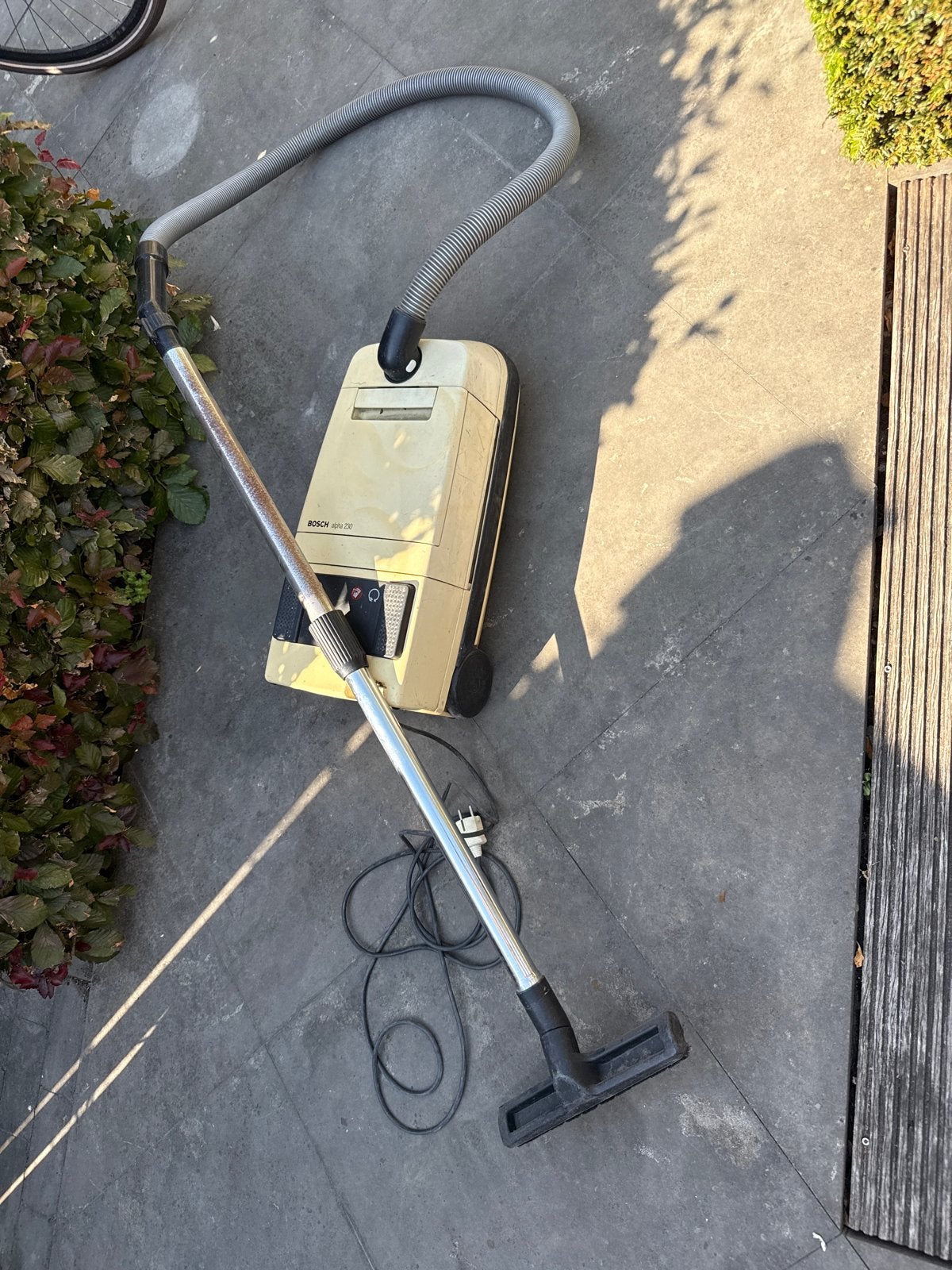 Bosch Alpha 230 Sledestofzuiger - Functioneel, Gebruikt, Bosch, Sledestofzuiger, Ophalen