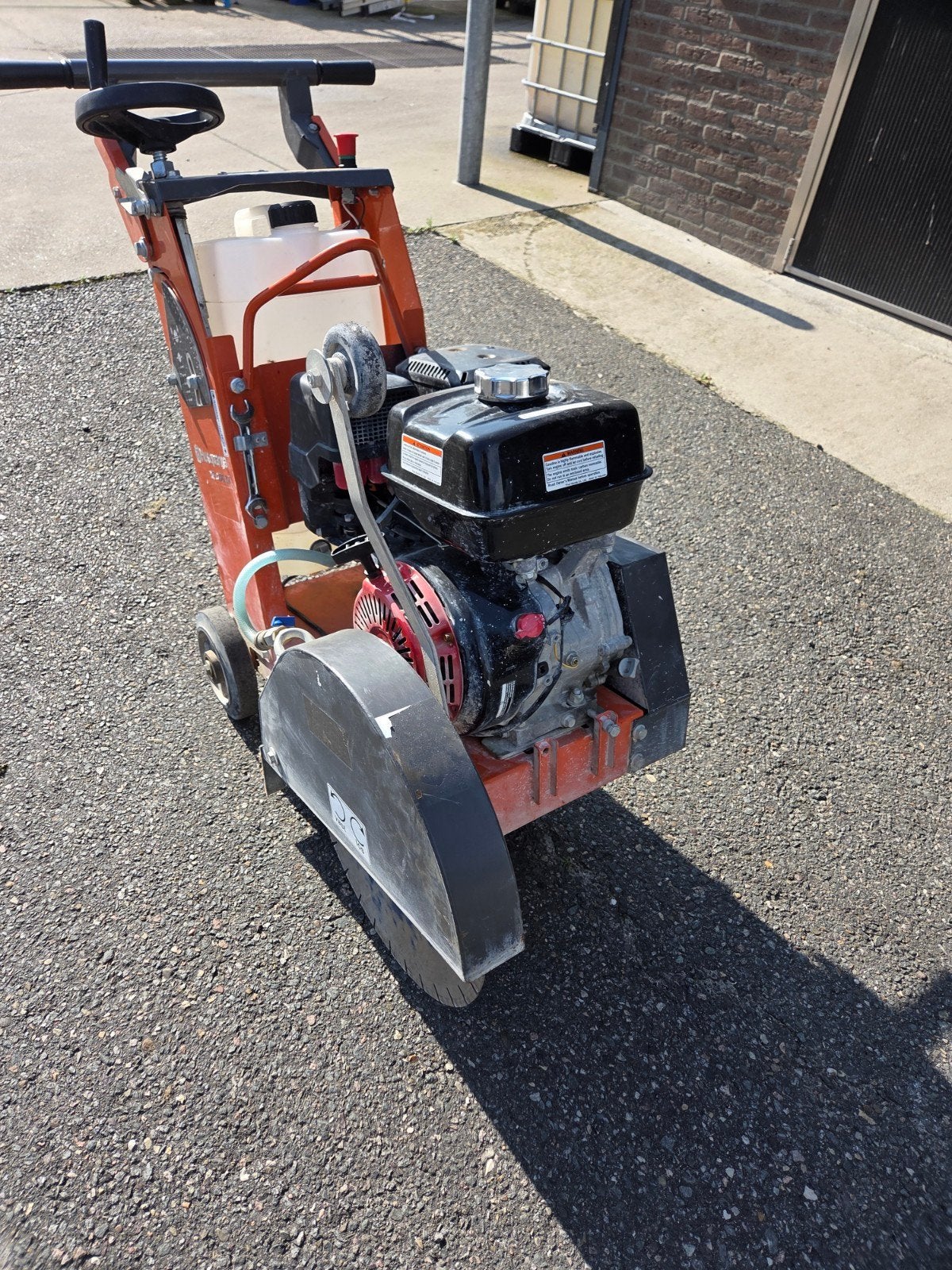 Foto 4 van husqvarna FS 400 LV betonzaag