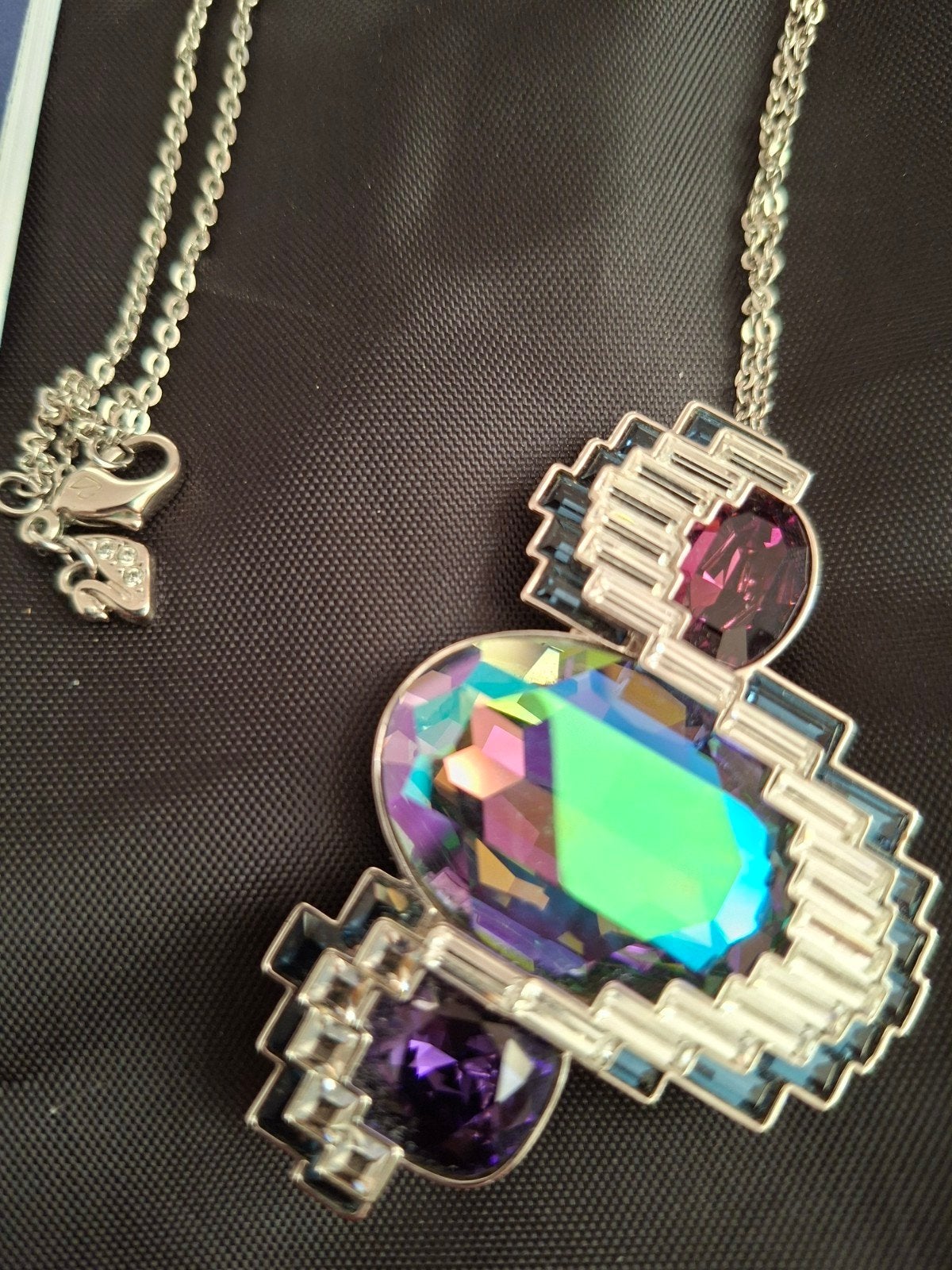 swarovski ketting en broche, Verzenden, Zo goed als nieuw, Zilver, Overige materialen