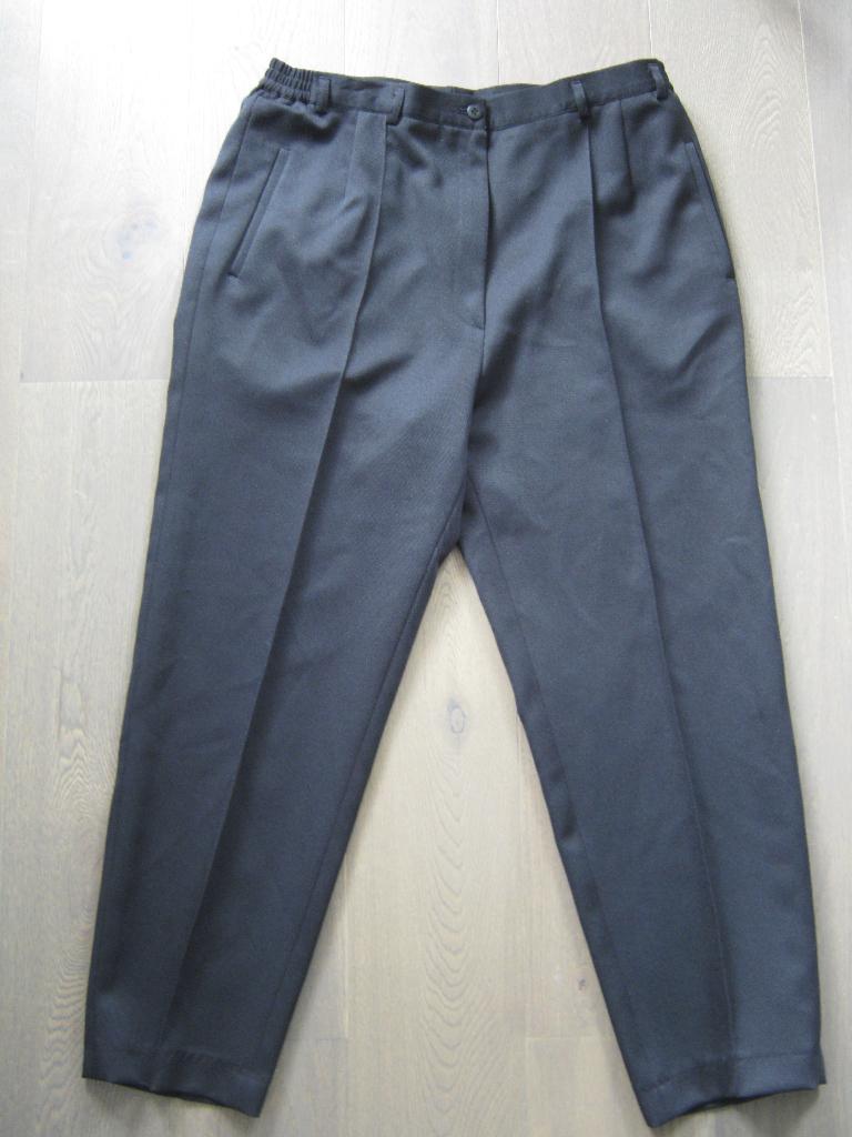 Mooie broek van Canda maat 44., Zwart, Maat 42/44 (L), Ophalen of Verzenden, Zo goed als nieuw