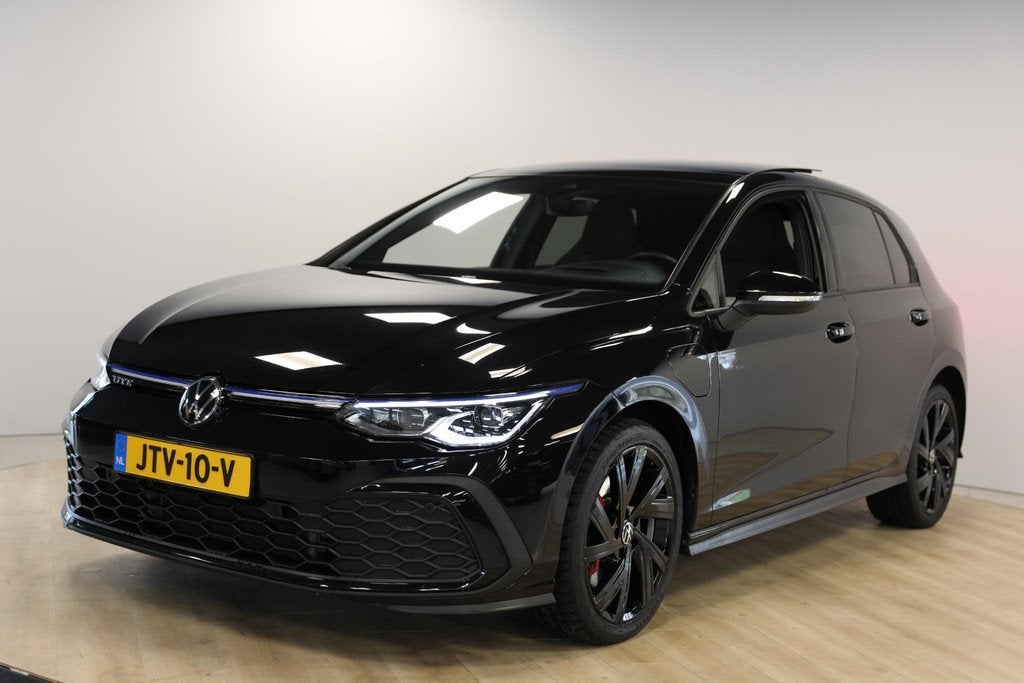Volkswagen Golf 1.4 eHybrid GTE | Schuif- kanteldak | Head U, Auto's, Volkswagen, Gebruikt, 4 cilinders, Zwart, Geïmporteerd
