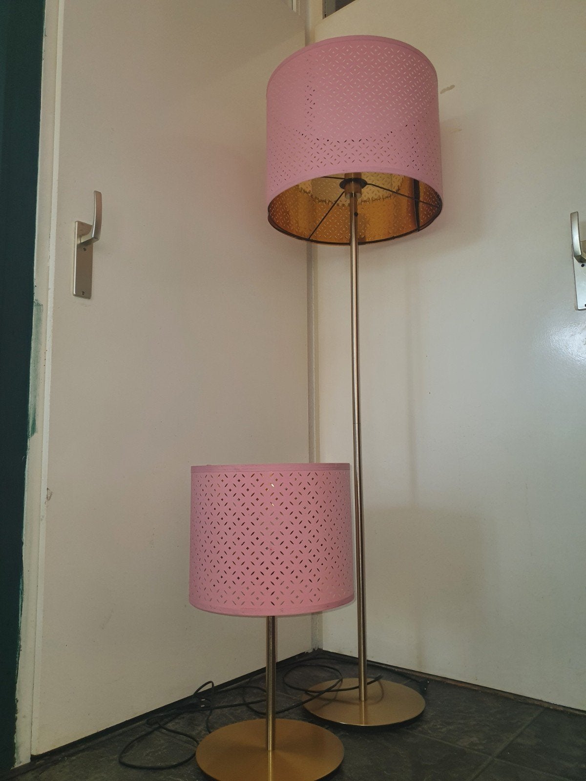 2 goud/roze lampen, Ophalen, Gebruikt, 100 tot 150 cm, E27 (groot)
