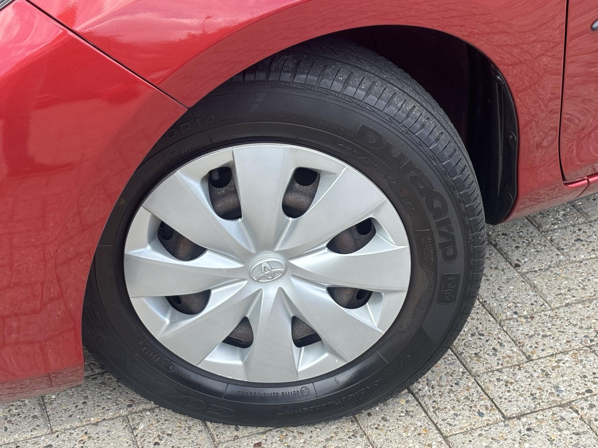 Toyota Yaris 1.0 VVT-i Aspiration | Uniek lage KM-Stand! 235, Voorwielaandrijving, Euro 6, Start-stop-systeem, 730 kg