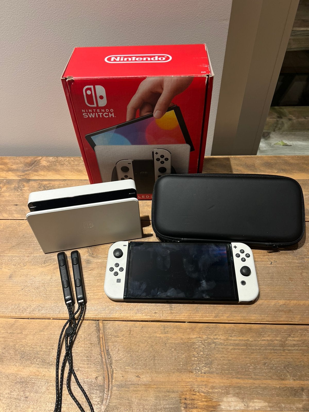 Nintendo Switch OLED wit, Ophalen, Zo goed als nieuw, Met 1 controller, Switch OLED