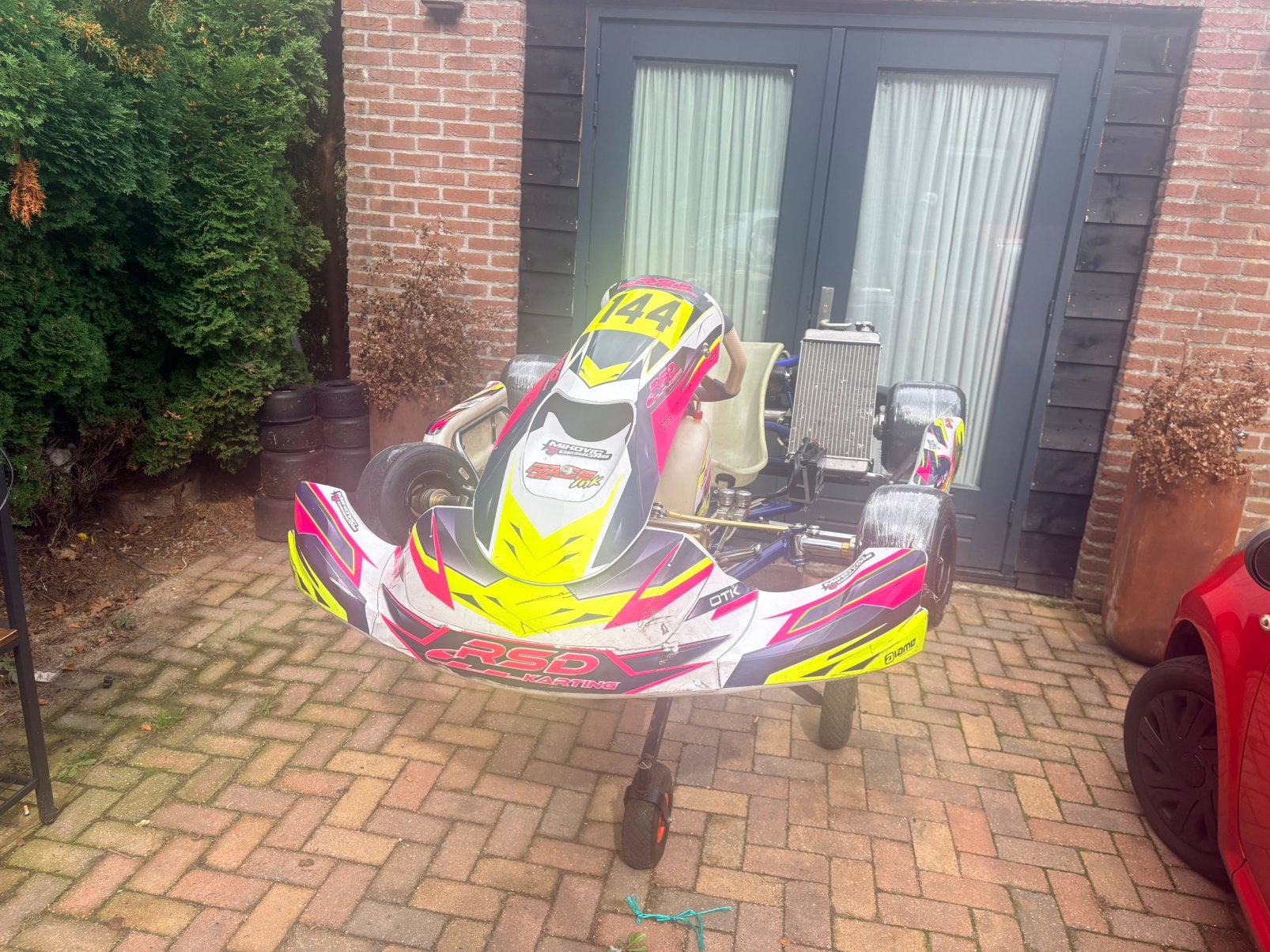 Kosmic otk met iame reedster 125 cc, Sport en Fitness, Ophalen, Zo goed als nieuw, Kart