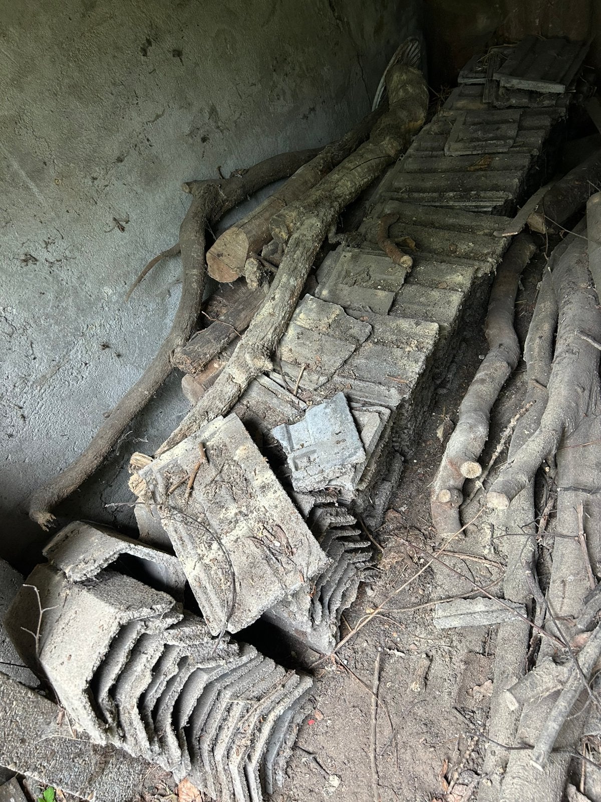 Cementpannen of betonpannen, Doe-het-zelf en Verbouw, Dakpannen en Dakbedekking, Ophalen of Verzenden, Steen of Klei, Minder dan 5 m²