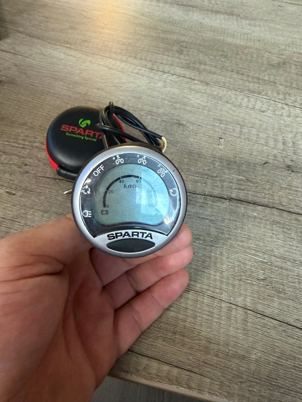 Sparta Ion Display werkend met houder en hoesje, Ophalen of Verzenden, Zo goed als nieuw
