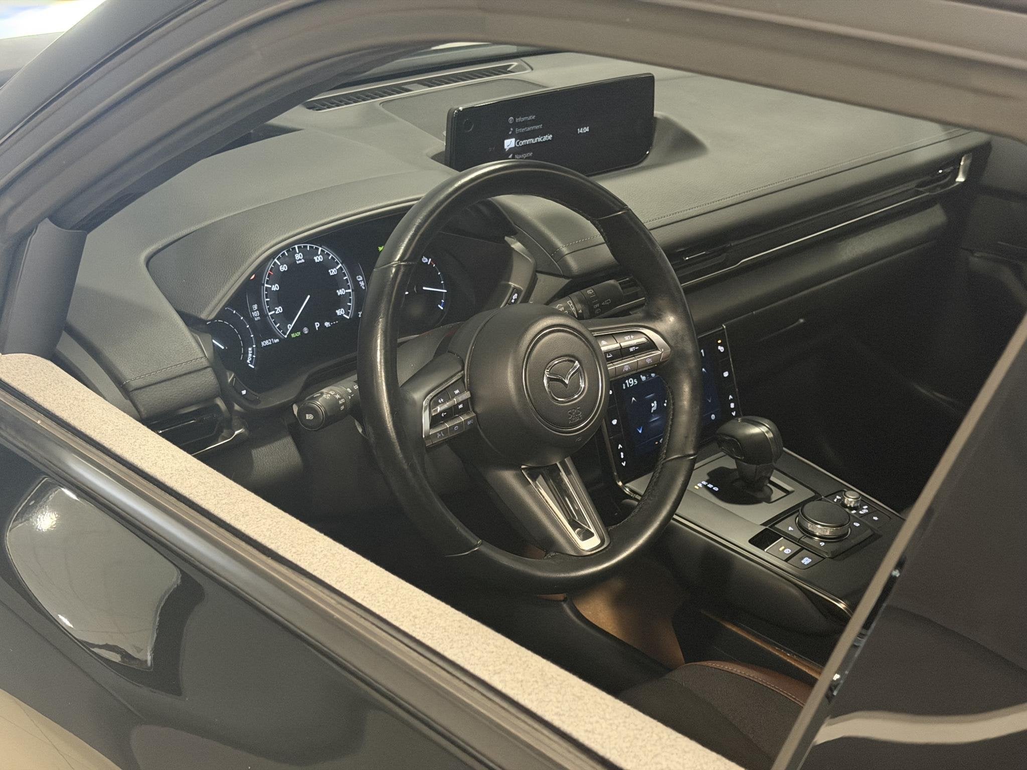 Mazda MX-30 e-SkyActiv 145 Makoto 36 kWh | Panorama dak | SO, Auto's, Mazda, 145 pk, Gebruikt, Zwart, 44 min