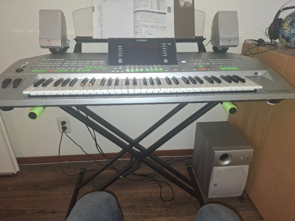 Tyros 2 XXL, Ophalen, Gebruikt, Minder dan 500 watt