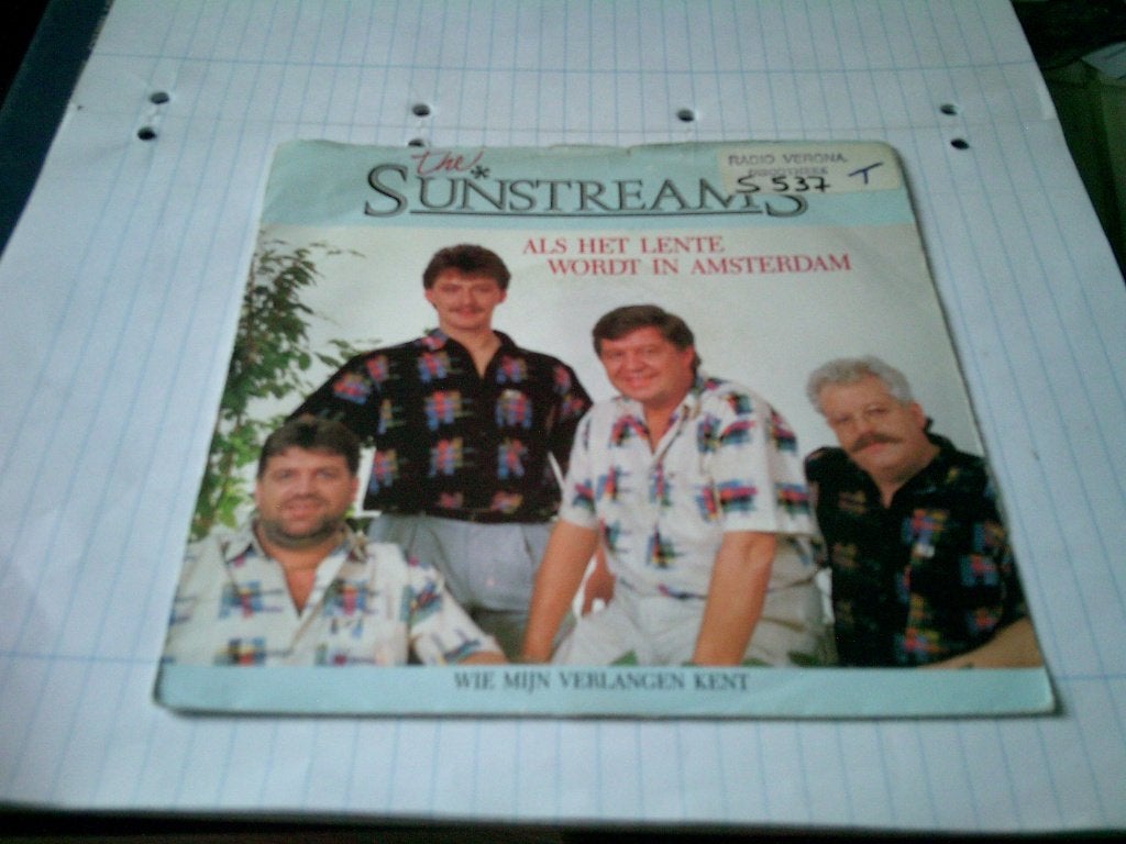 THE SUNSTREAMS ALS HET LENTE WORDT IN AMSTERDAM - WIE MIJN V, 7 inch, Ophalen of Verzenden, Levenslied of Smartlap, Fotohoes
