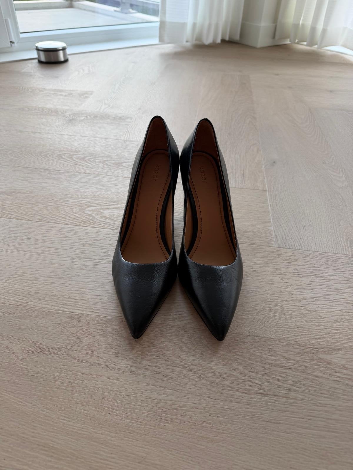 Kazar hakken maat 39, Ophalen of Verzenden, Gedragen, Zwart, Pumps